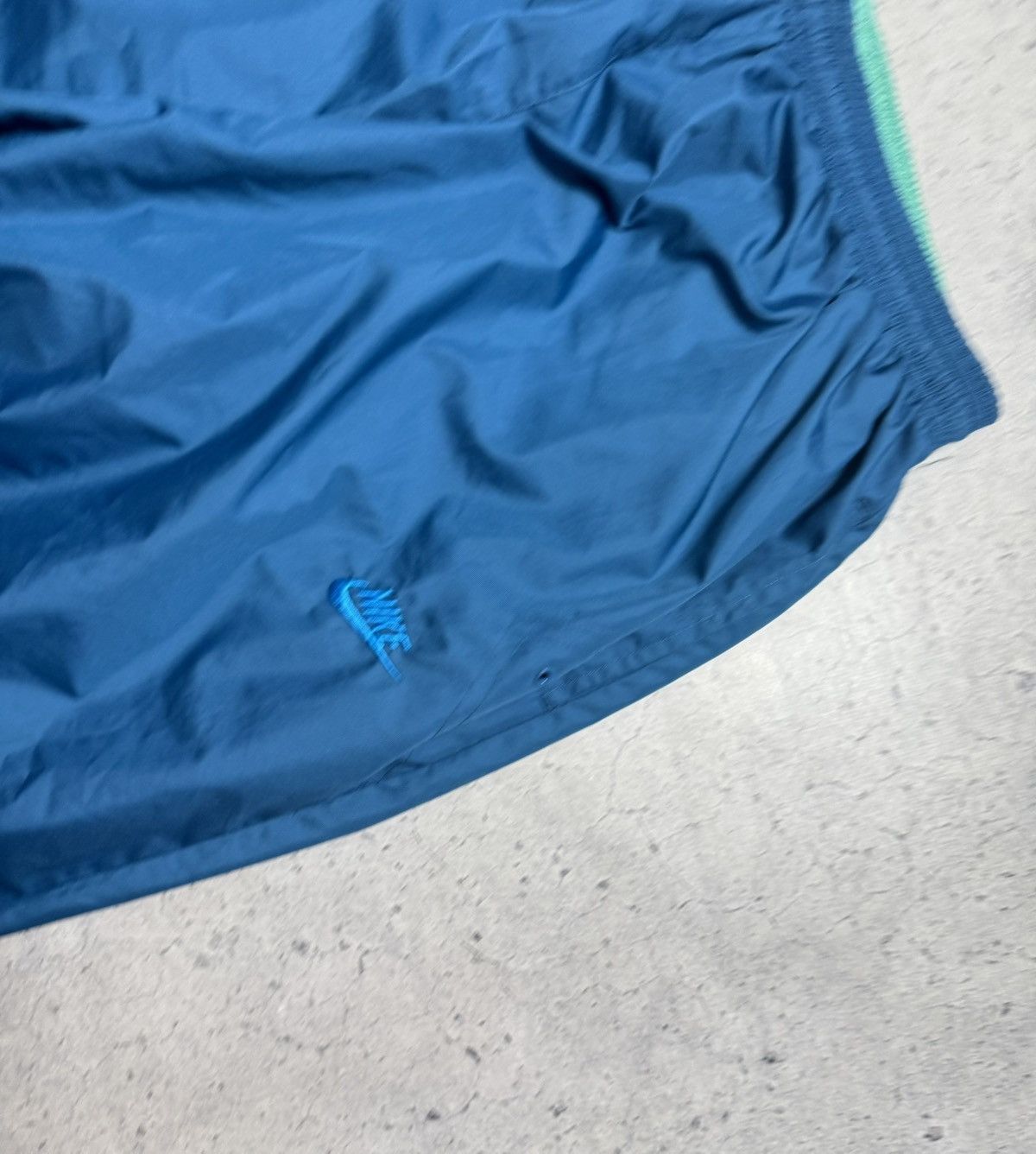Nike Nike Nylon Vintage Track Suit Jacket And Pants 80’s 90’s Y2K Size US XL / EU 56 / 4 - 16 Thumbnail