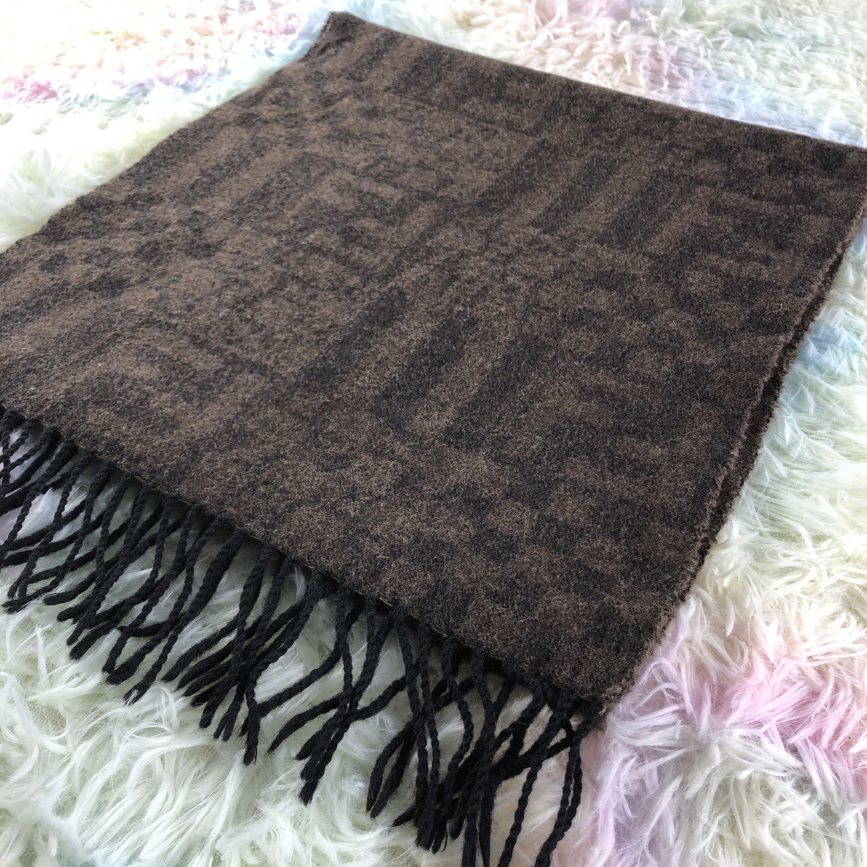 Vintage Fendi Scarf / Muffler / Neckwear Size ONE SIZE - 3 Thumbnail