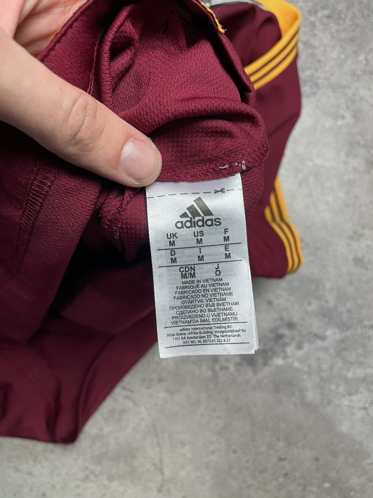 Adidas Vintage NBA Cleveland LeBron James 2016 #23 Jersey Size US M / EU 48-50 / 2 - 7 Thumbnail
