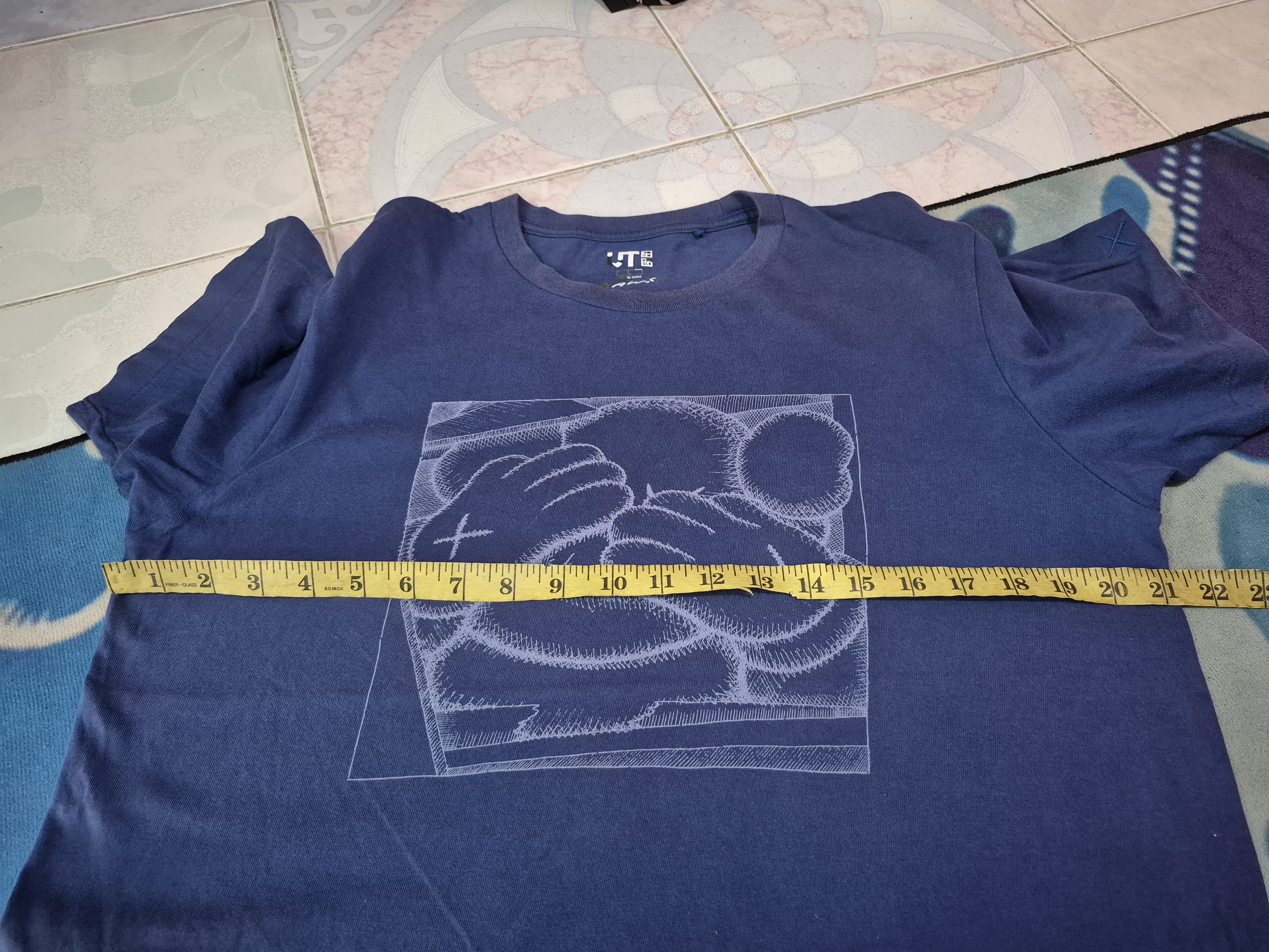 Kaws × Uniqlo 🔥 Uniqlo Kaws Streetwear Tee Size US L / EU 52-54 / 3 - 10 Thumbnail