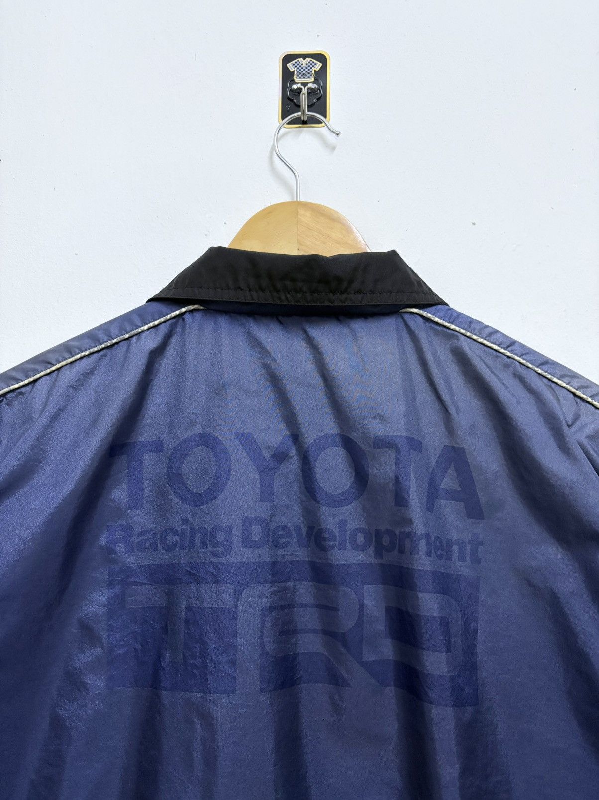 Japanese Brand Vintage 90's TRD Toyota Utility Garment Racing Light Jacket Size US L / EU 52-54 / 3 - 4 Thumbnail