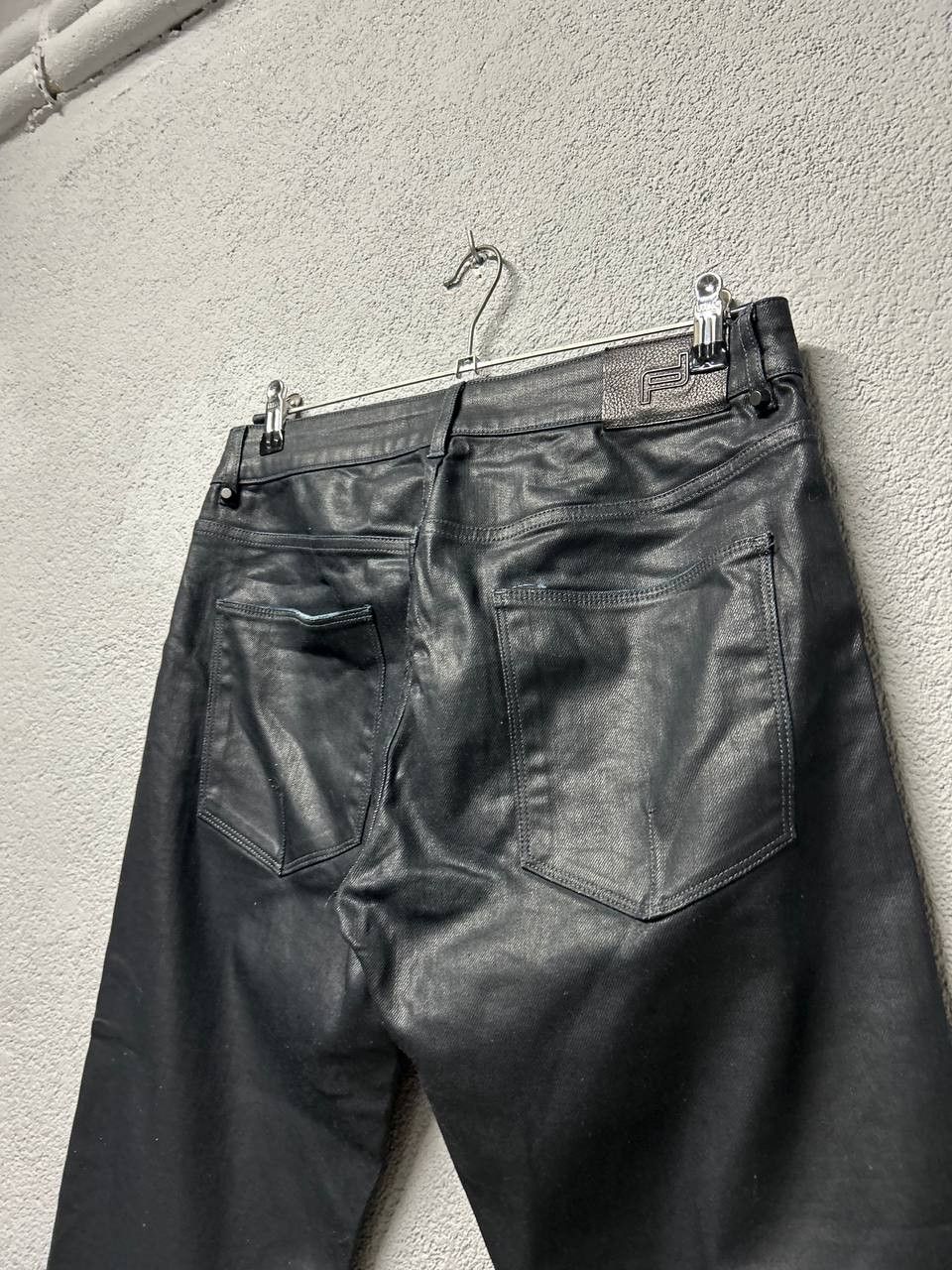 Porsche Design Chester Bennington Porsche Design mens waxed jeans W32 Size US 32 / EU 48 - 9 Thumbnail