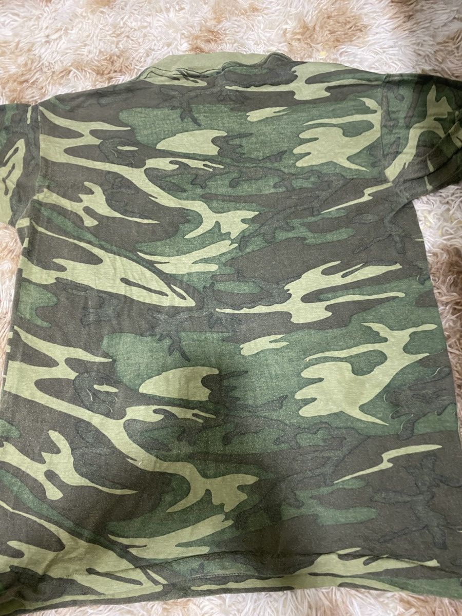 Other vintage signal USA camo tshirt 50/50-1980s military style Size US L / EU 52-54 / 3 - 2 Thumbnail