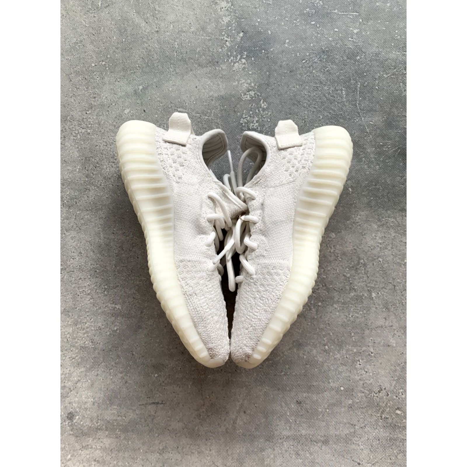 Adidas ADIDAS YEEZY 350 V2 BONE SNEAKERS BOOST US 4 UK 3.5 EUR 36 Men Sneaker Size US 5 / EU 37 - 3 Thumbnail