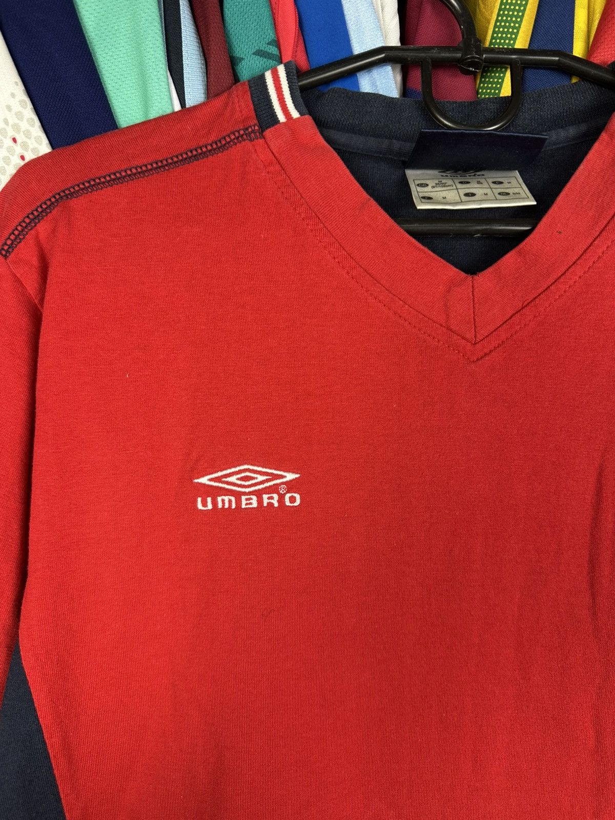 Umbro Vintage 90s Umbro England retro football soccer shirt Size US M / EU 48-50 / 2 - 3 Thumbnail