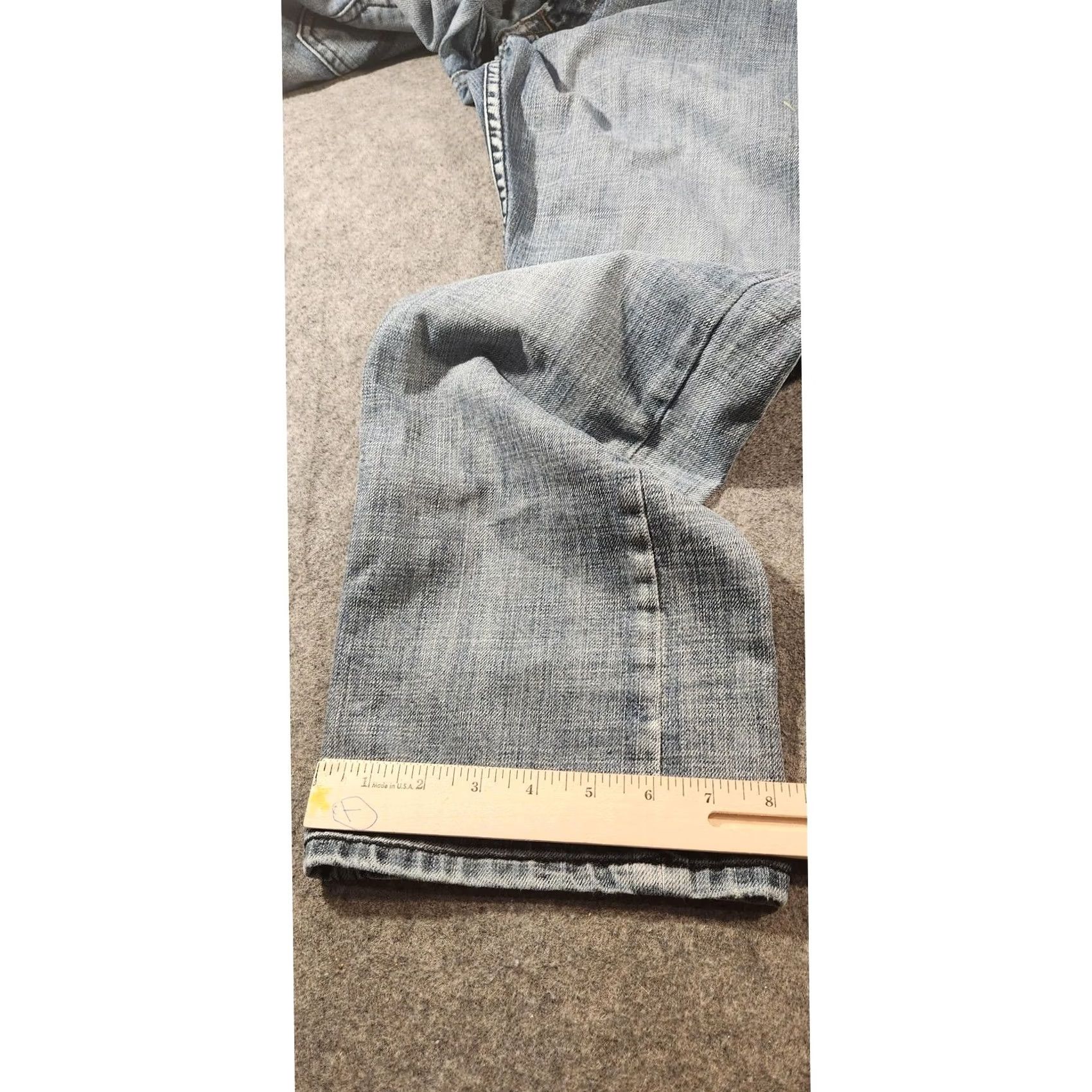 Buffalo David Bitton VINTAGE Buffalo David Bitton Jeans Mens 33x30 Distressed Denim Straight Casual Relaxed Fit Blue 33 in Inseam Pockets Cotton Zip Fly Boys? Size US 33 - 7 Thumbnail