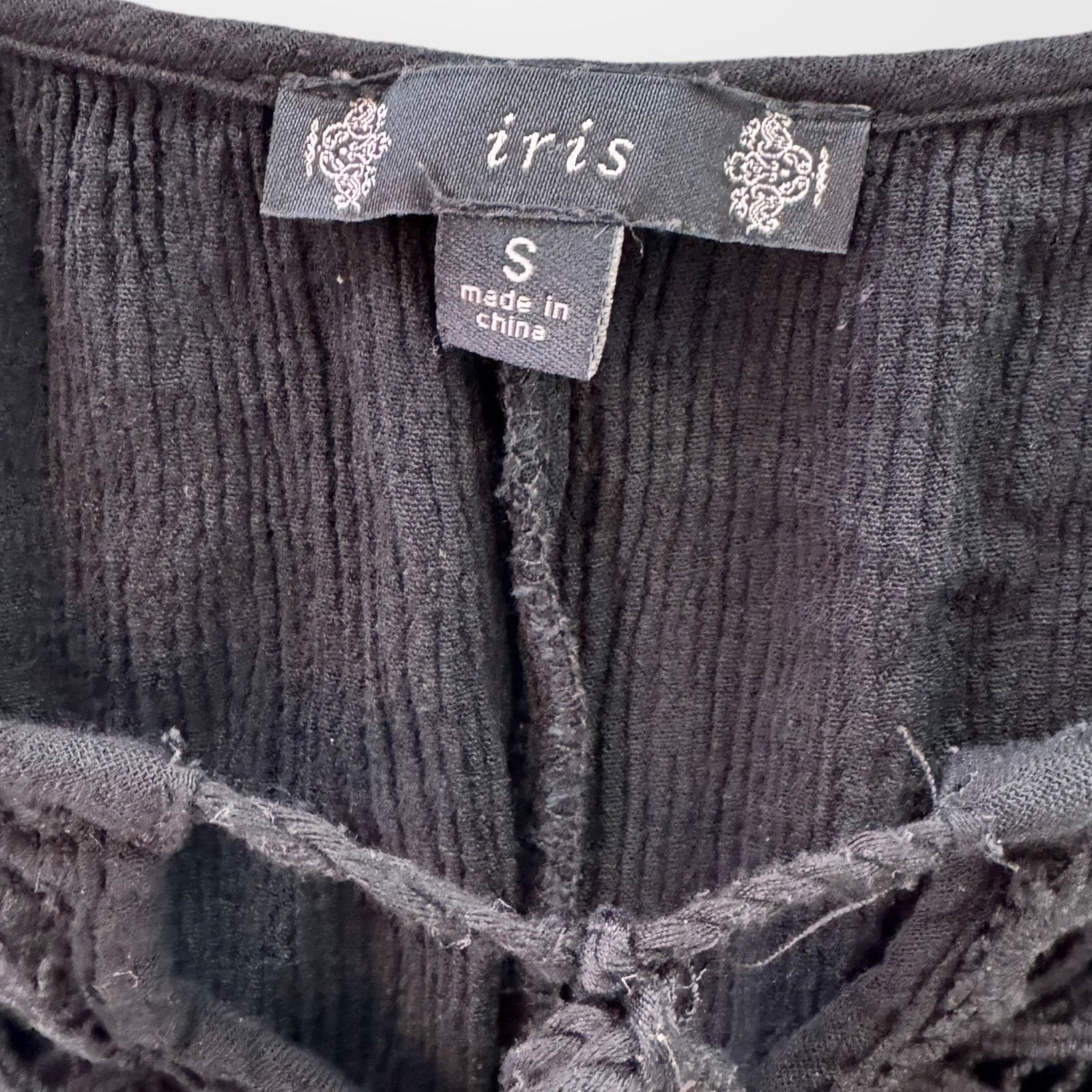 Other Iris Black Off Shoulder Crop Top Puff Sleeve Ruched Sz S Size S / US 4 / IT 40 - 6 Thumbnail