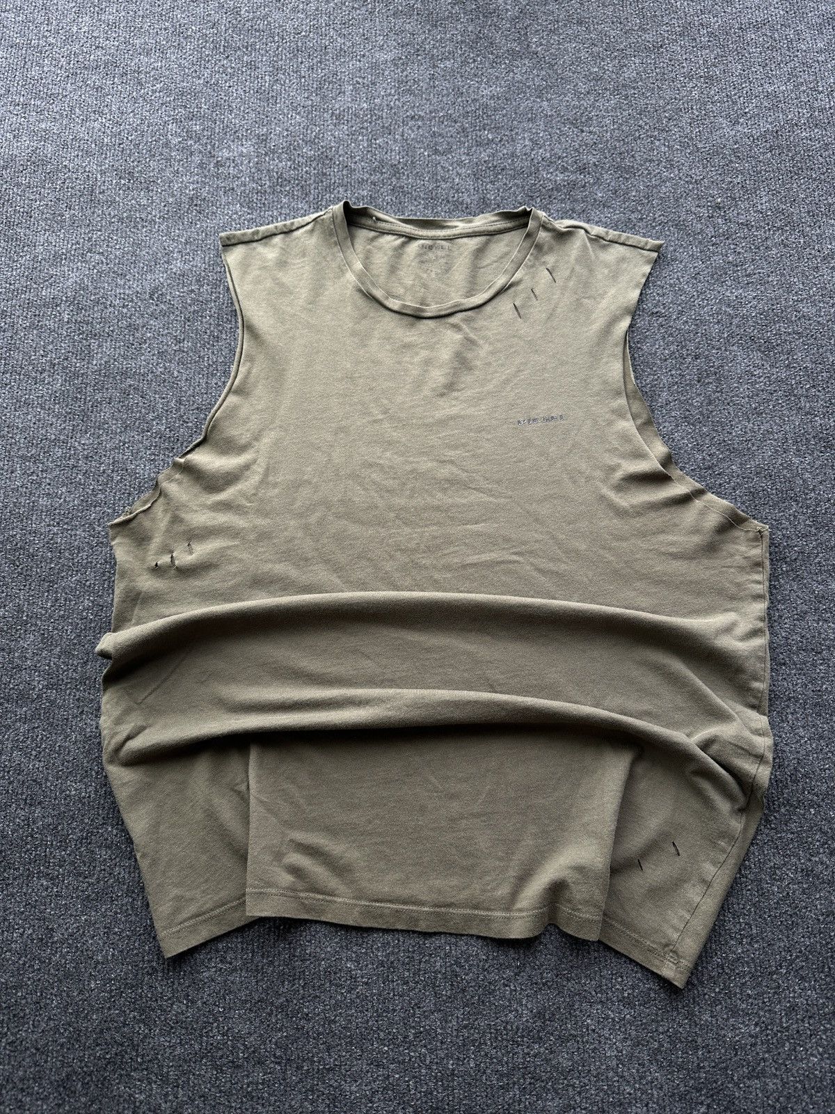 Diesel 🚨Men’s Diesel Tank Top Sleeveless Streetwear Vintage Size M Size US M / EU 48-50 / 2 - 1 Thumbnail