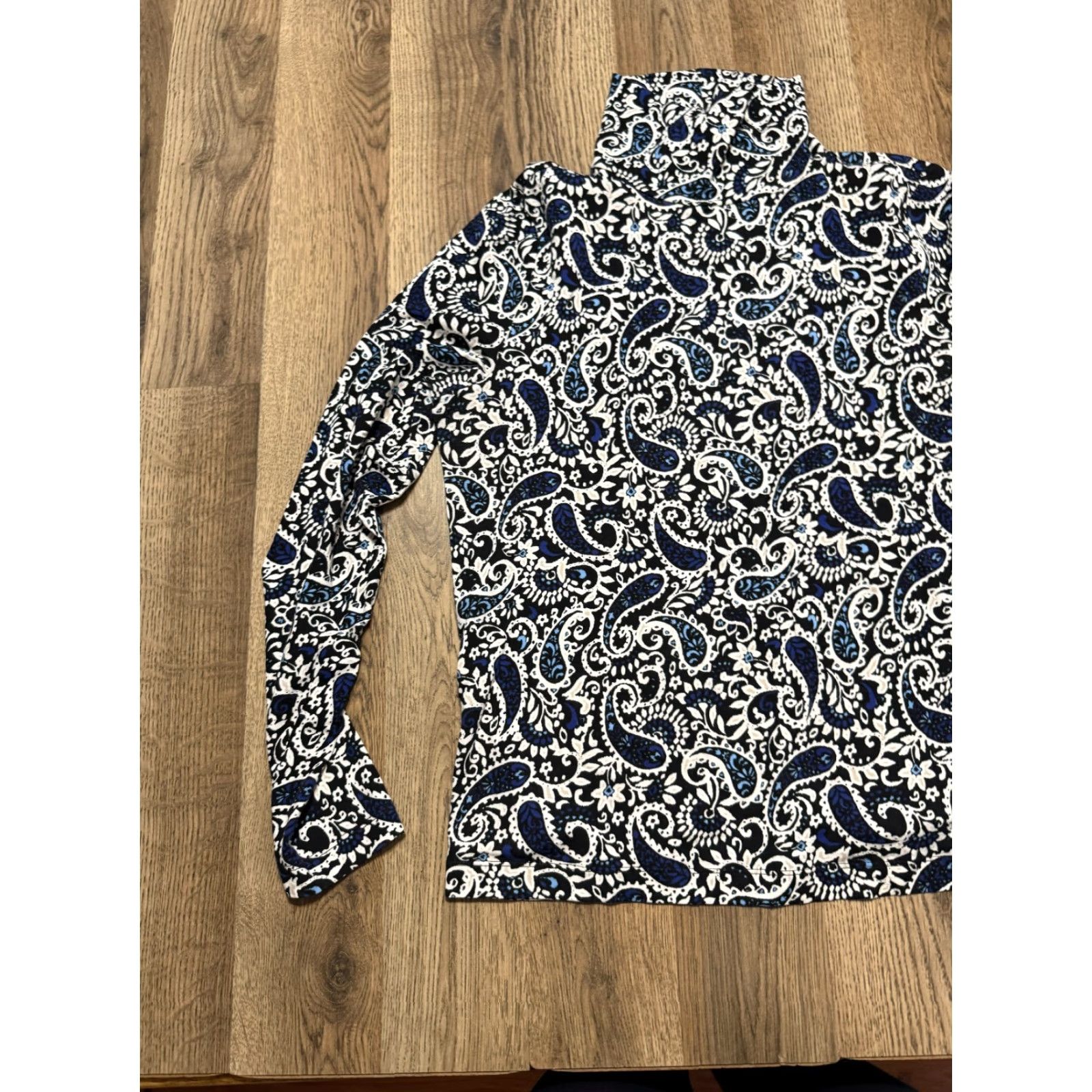 Loft LOFT Shirt Womens Medium Black White Blue Paisley Long Sleeve Turtleneck Shirt Size M / US 6-8 / IT 42-44 - 3 Thumbnail