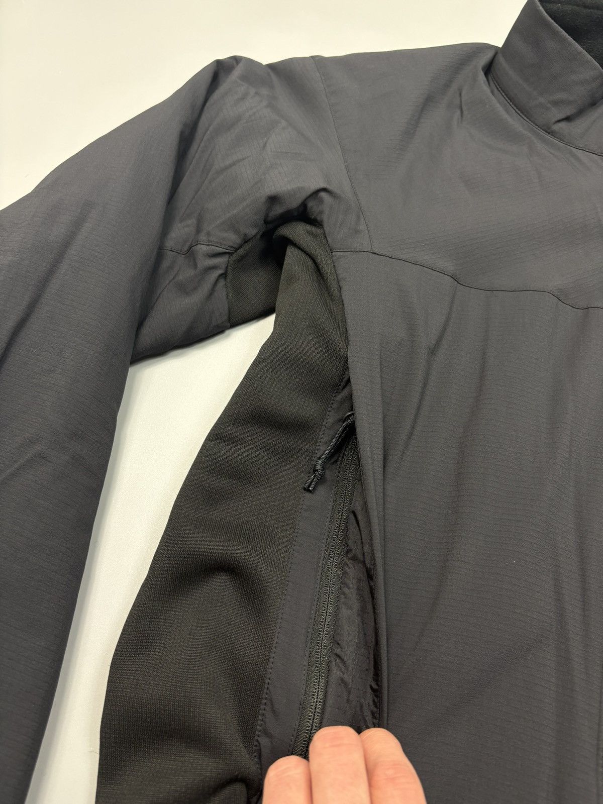 Arc'teryx Arc’teryx Atom LT Leaf Men's Outdoor Gorpcore Jacket Size US S / EU 44-46 / 1 - 5 Thumbnail