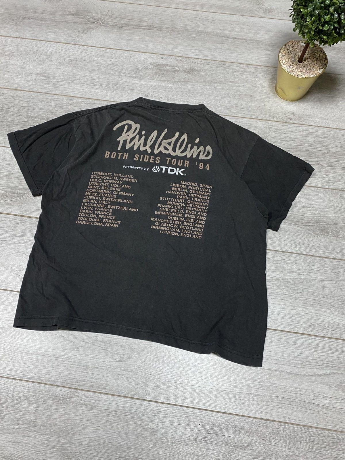 Band Tees Phil Collins 1994 both sides tour vintage T-Shirt Size US XL / EU 56 / 4 - 2 Thumbnail