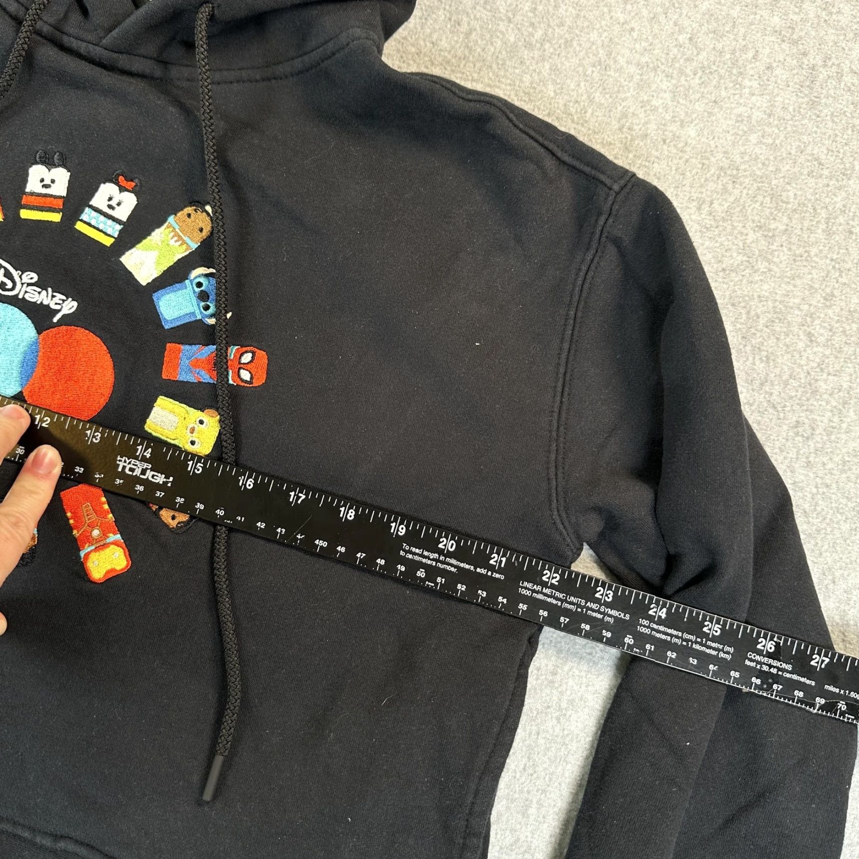 Disney Disney Hoodie Womens L Black Disney 100 Character Graphic Fleece Pullover Size L / US 10 / IT 46 - 7 Thumbnail