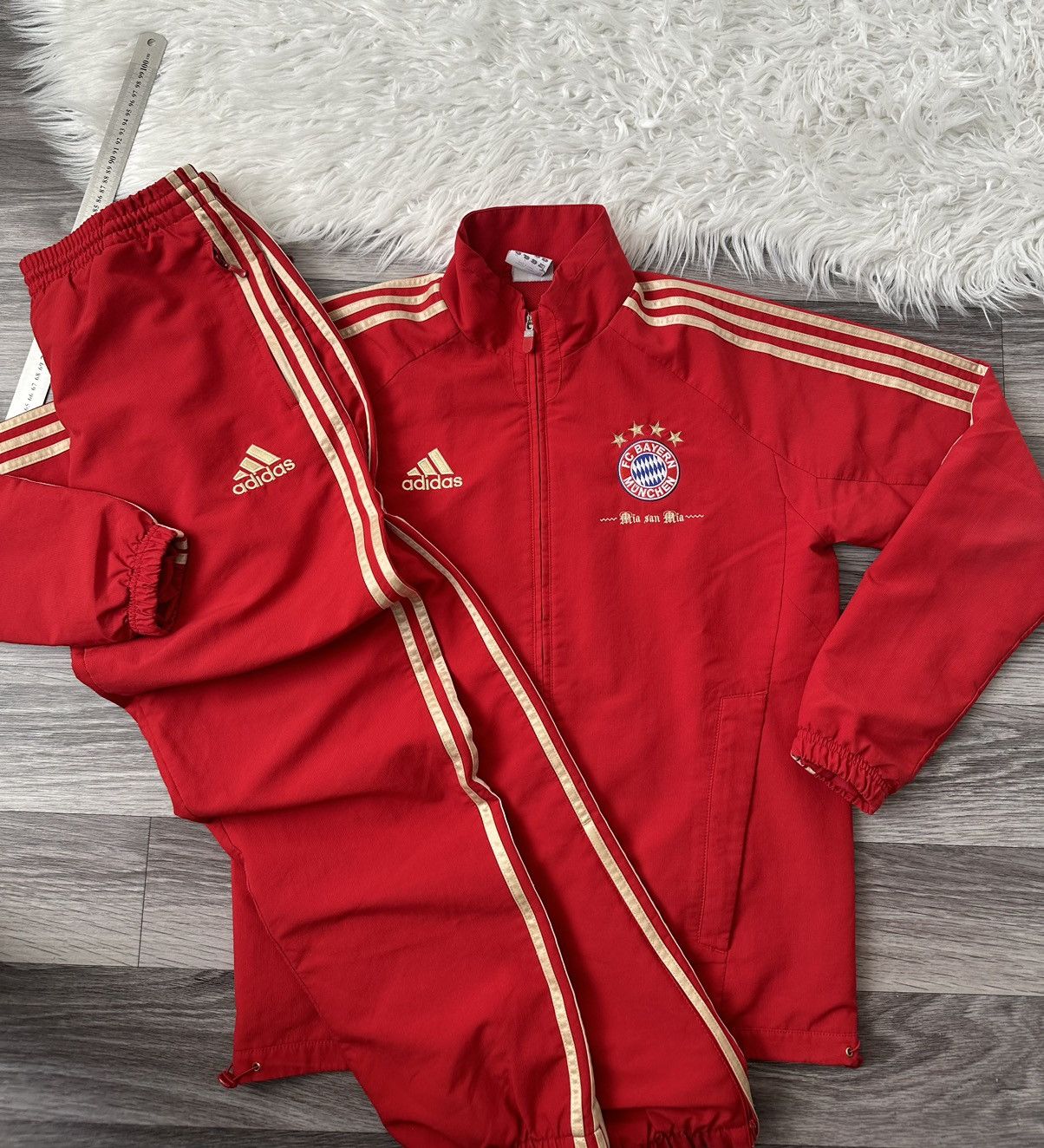 Adidas Adidas Bayern Munich 2011-2013 Red Training Tracksuit hype Size US L / EU 52-54 / 3 - 1 Thumbnail
