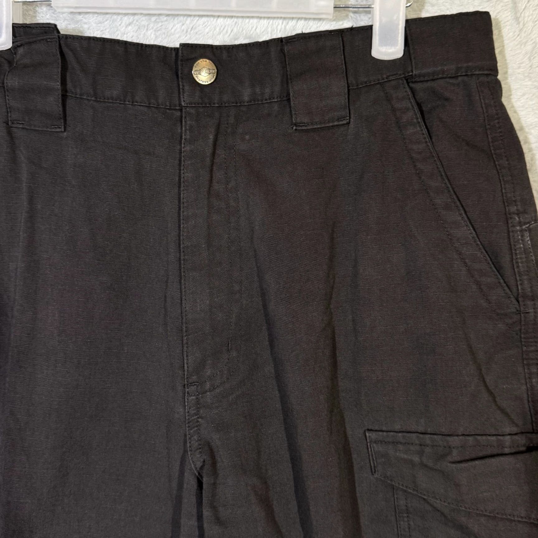 Vintage Tru-Spec Pants Men’s 32x32 Black Tactical Cargo Cotton High-Rise Straight Leg Size US 32 / EU 48 - 4 Thumbnail