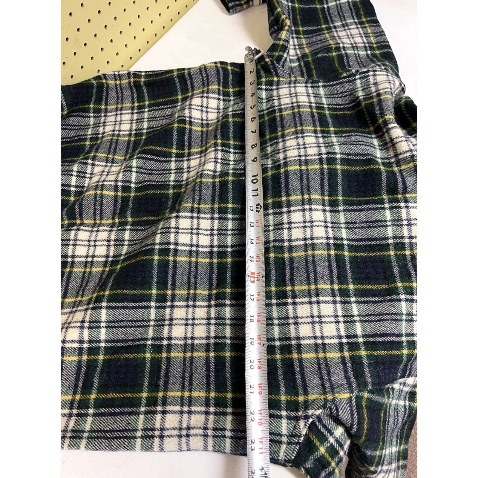 Vintage VINTAGE L.L. Bean Mens Pullover Wool Flannel Shirt USA Made Plaid L Size US L / EU 52-54 / 3 - 6 Thumbnail