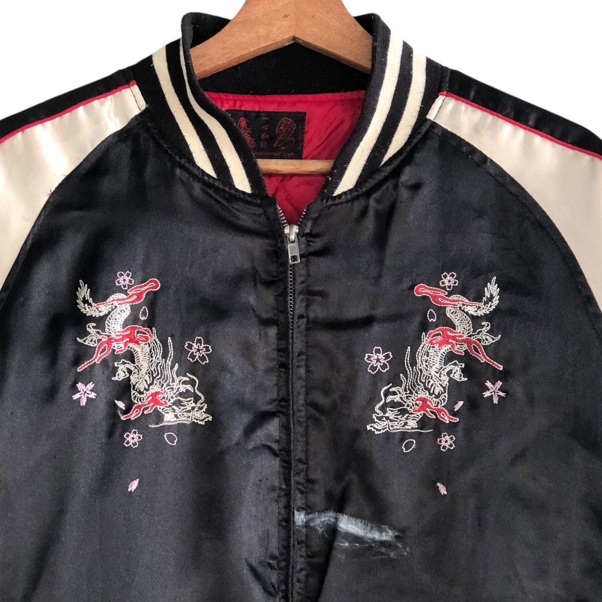 Japanese Brand × Vintage Sukajan Black Beige Vintage Embroidered Jacket Size L Size US L / EU 52-54 / 3 - 2 Thumbnail
