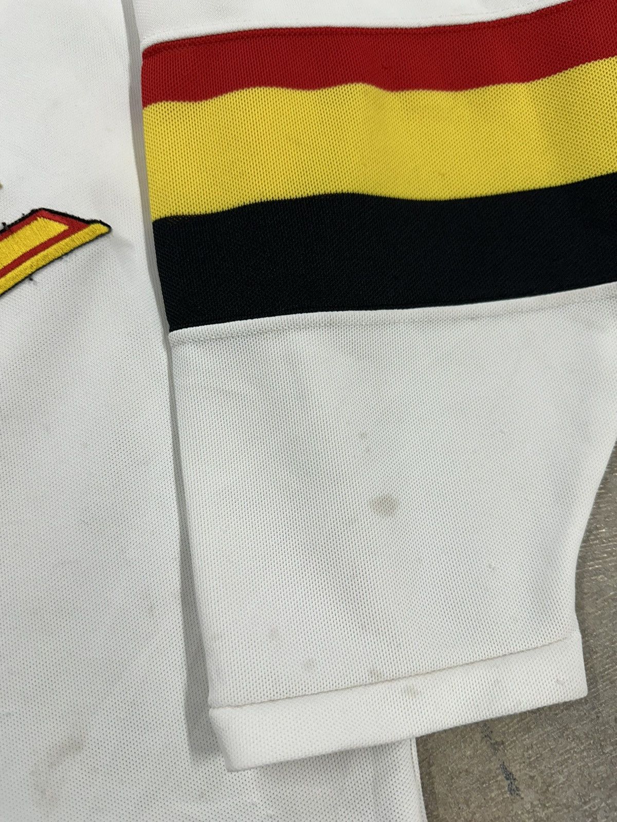 Ccm Vintage 90s CCM Vancouver Canucks Flying Skate Jersey Size US XS / EU 42 / 0 - 13 Thumbnail