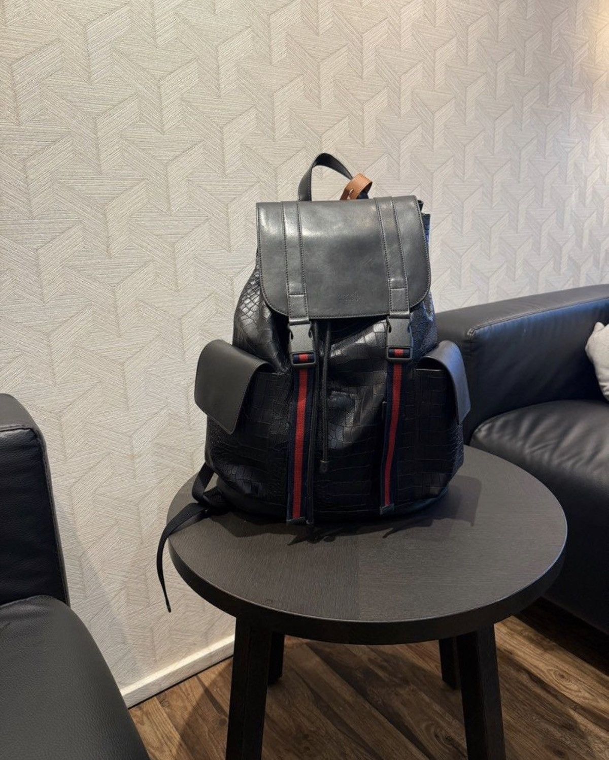 Gucci Authentic Gucci Black Crocodile-Embossed Leather Backpack Size ONE SIZE - 1 Thumbnail