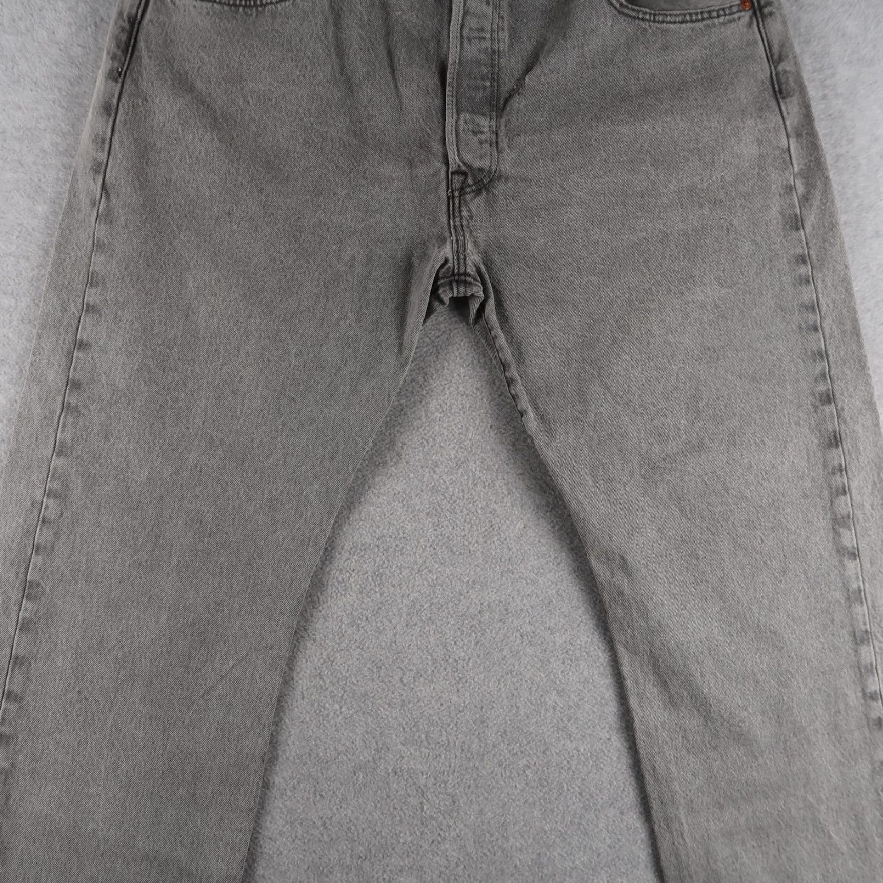 Levi's VINTAGE Levi's 501 Jeans Straight Denim Gray Mens 38x30 5-Pocket USA 2000s Regular Fit Pants Size 38 Mens Size US 38 / EU 54 - 4 Thumbnail