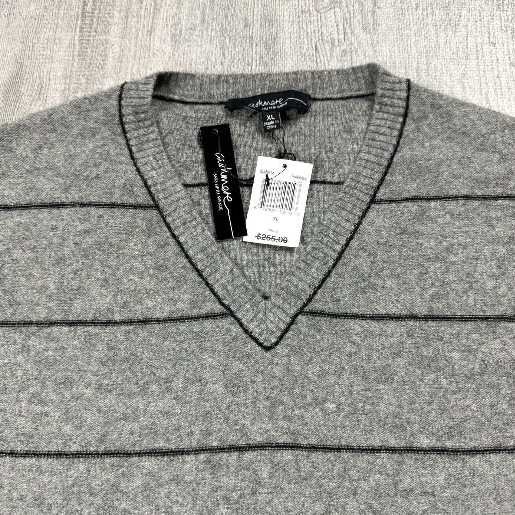 Saks Fifth Avenue VINTAGE Saks Fifth Avenue Men's Sweater XL Fall Casual Striped Cashmere V-Neck Pullover Size US XL / EU 56 / 4 - 2 Thumbnail