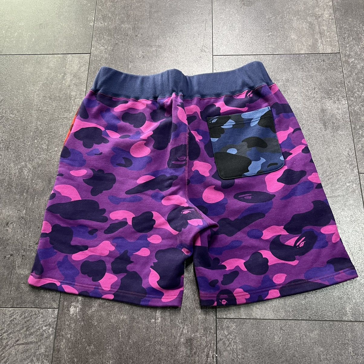 Bape Bape Crazy Camo Shark Sweat Shorts Red Size US 34 / EU 50 - 2 Thumbnail