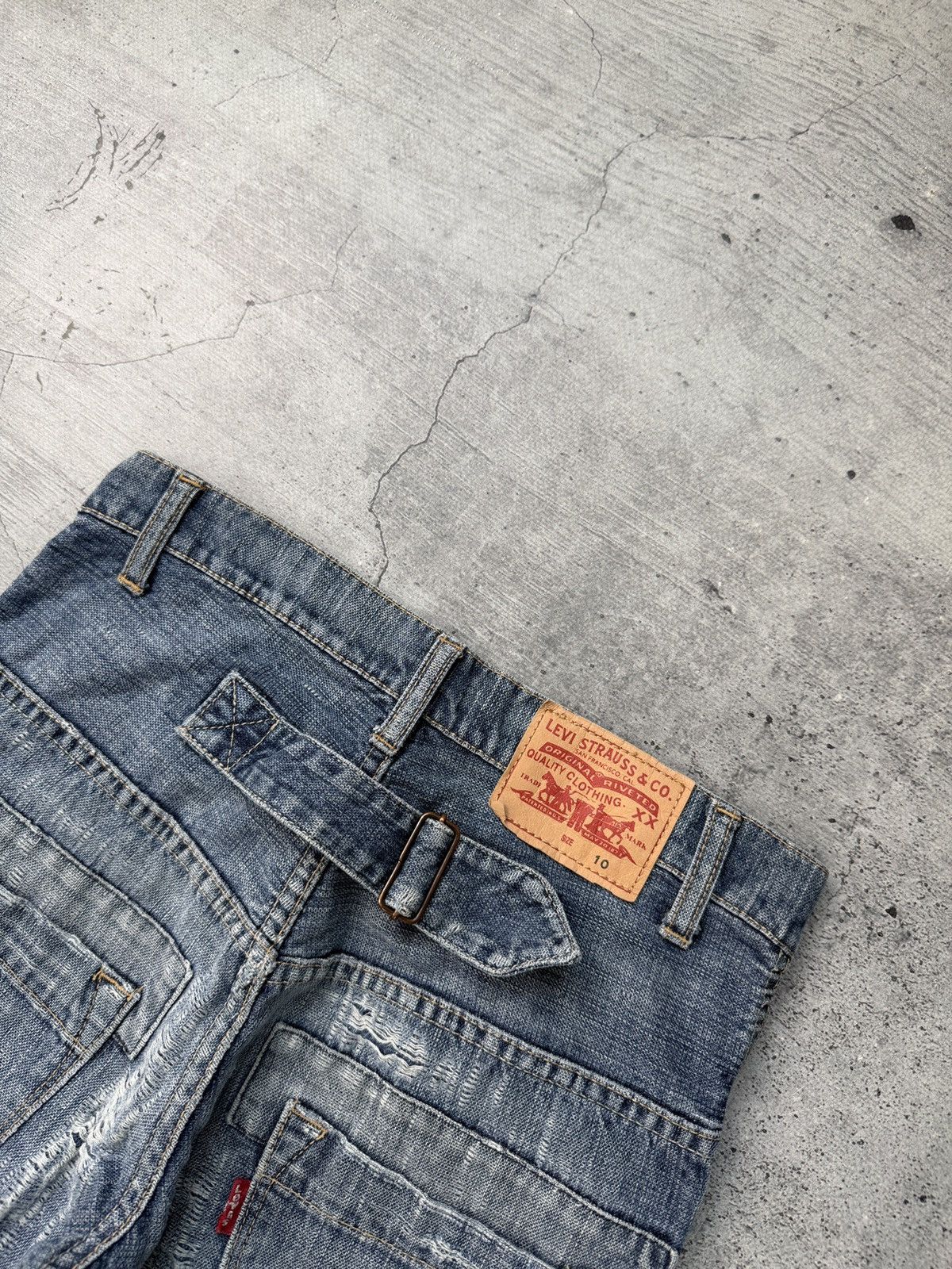 Levi's Y2K Skull Cross Bones Levi’s Engineered Jeans Grunge Size US 26 / EU 42 - 3 Thumbnail