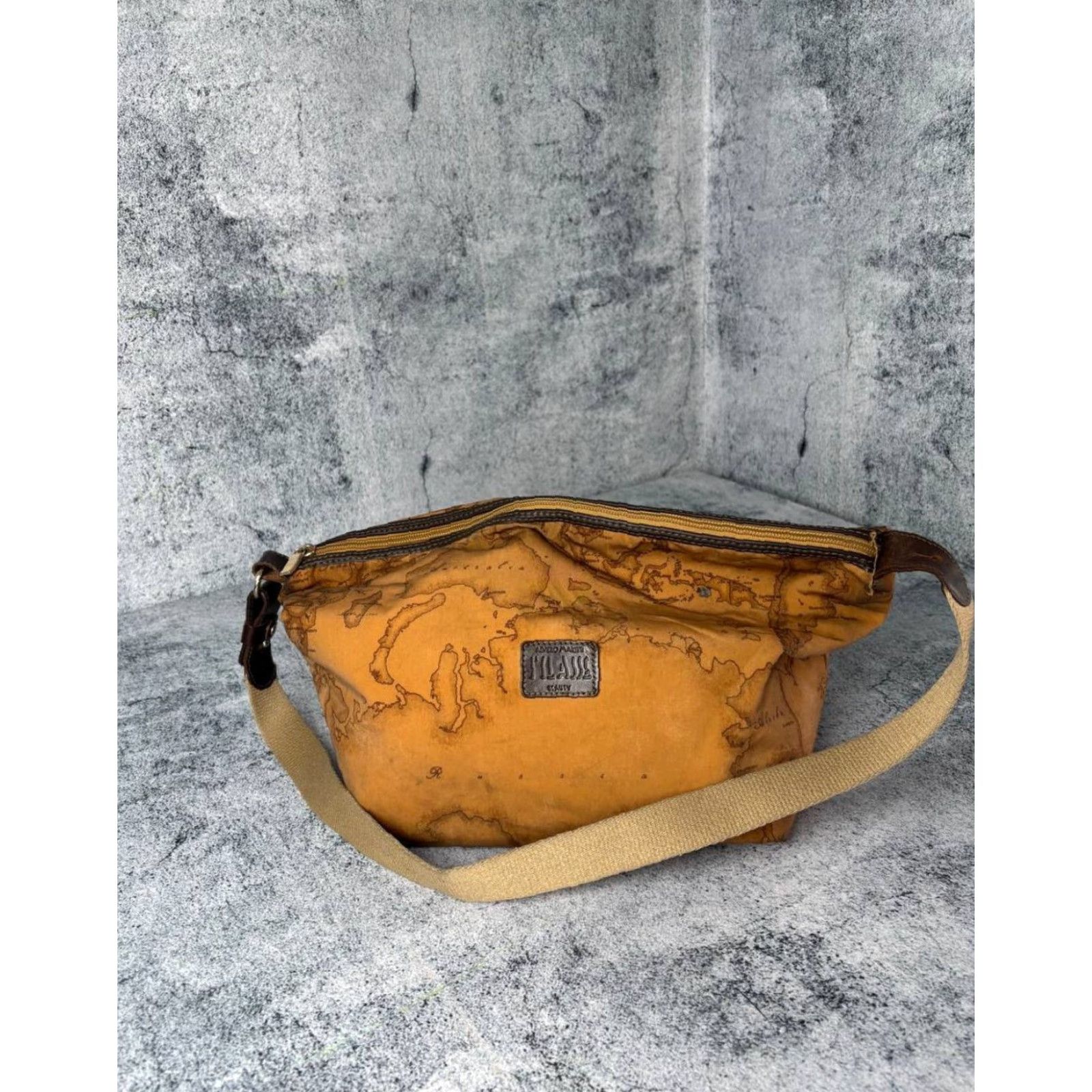 Alviero Martini Alviero Martini Classe Leather Shoulder Bag Womens Bag Brown Leather Shoulder Bag Size ONE SIZE - 2 Thumbnail