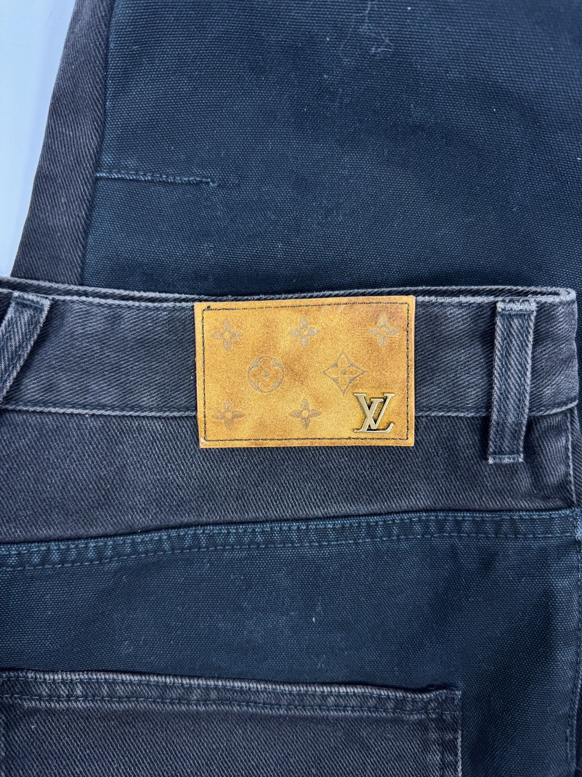 Louis Vuitton DENIM WORKWEAR TROUSERS 1AFACV Size US 36 / EU 52 - 4 Thumbnail
