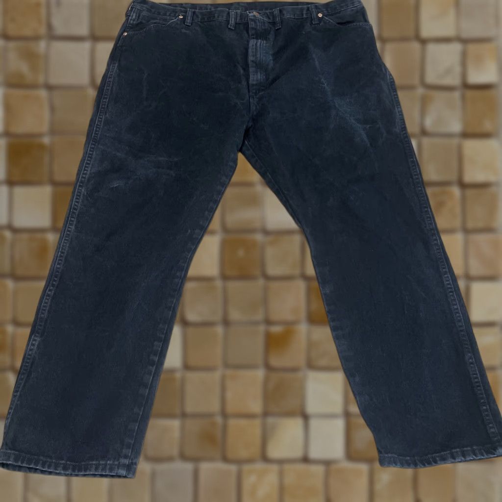 Wrangler WRANGLER Men's Regular Fit Straight Leg Faded Black Denim Jeans - Size 40x30 Size US 40 / EU 56 - 1 Thumbnail