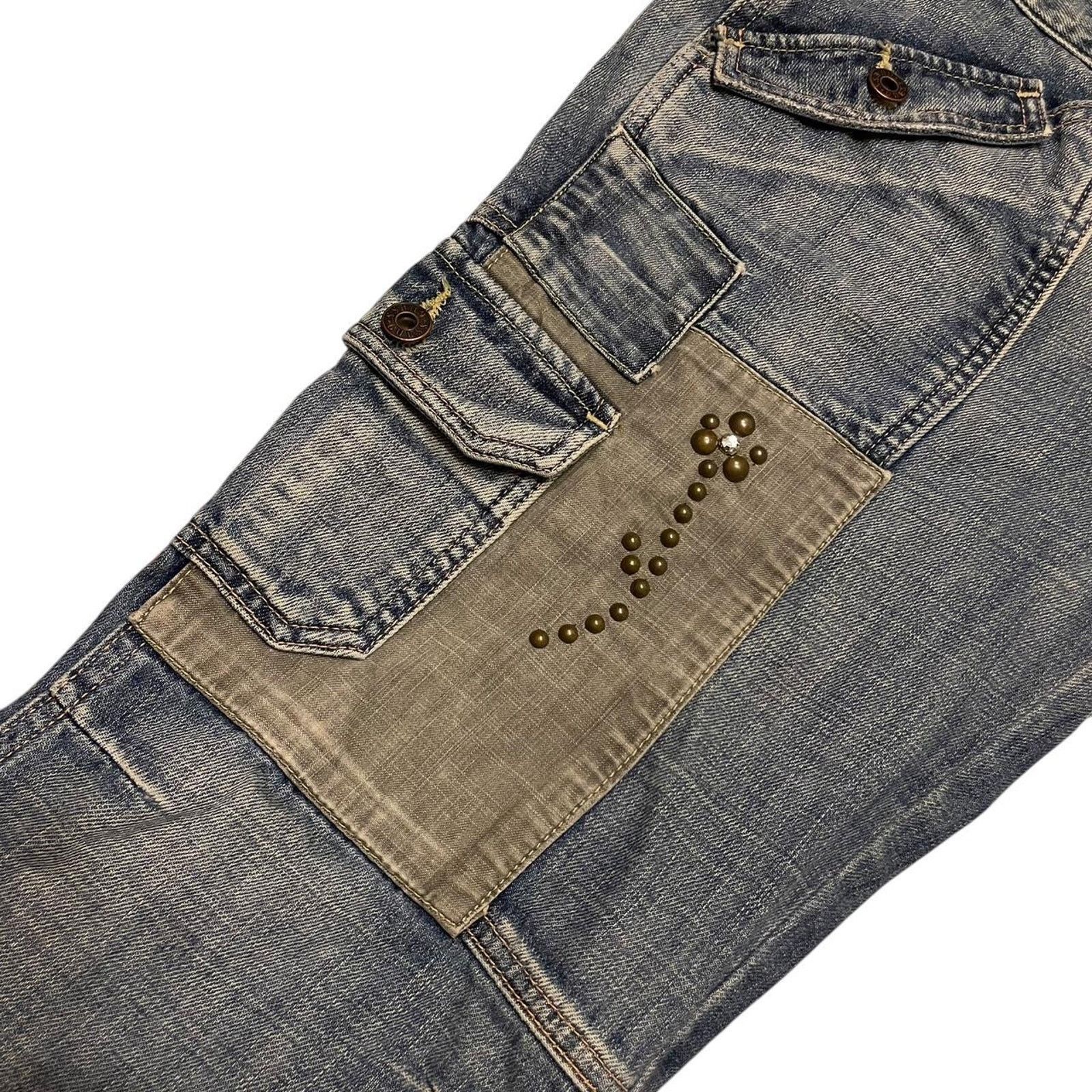 Guess RARE VTG Y2K Guess Patchwork denim flare cargo pants Size 30 Size 30" / US 8 / IT 44 - 4 Thumbnail