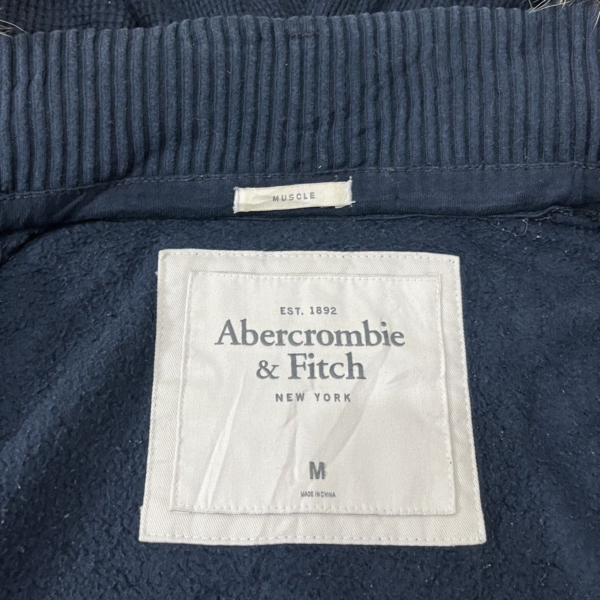 Japanese Brand Abercrombie & Fitch Button Fur Termal Hoodie Navy Size US M / EU 48-50 / 2 - 10 Thumbnail