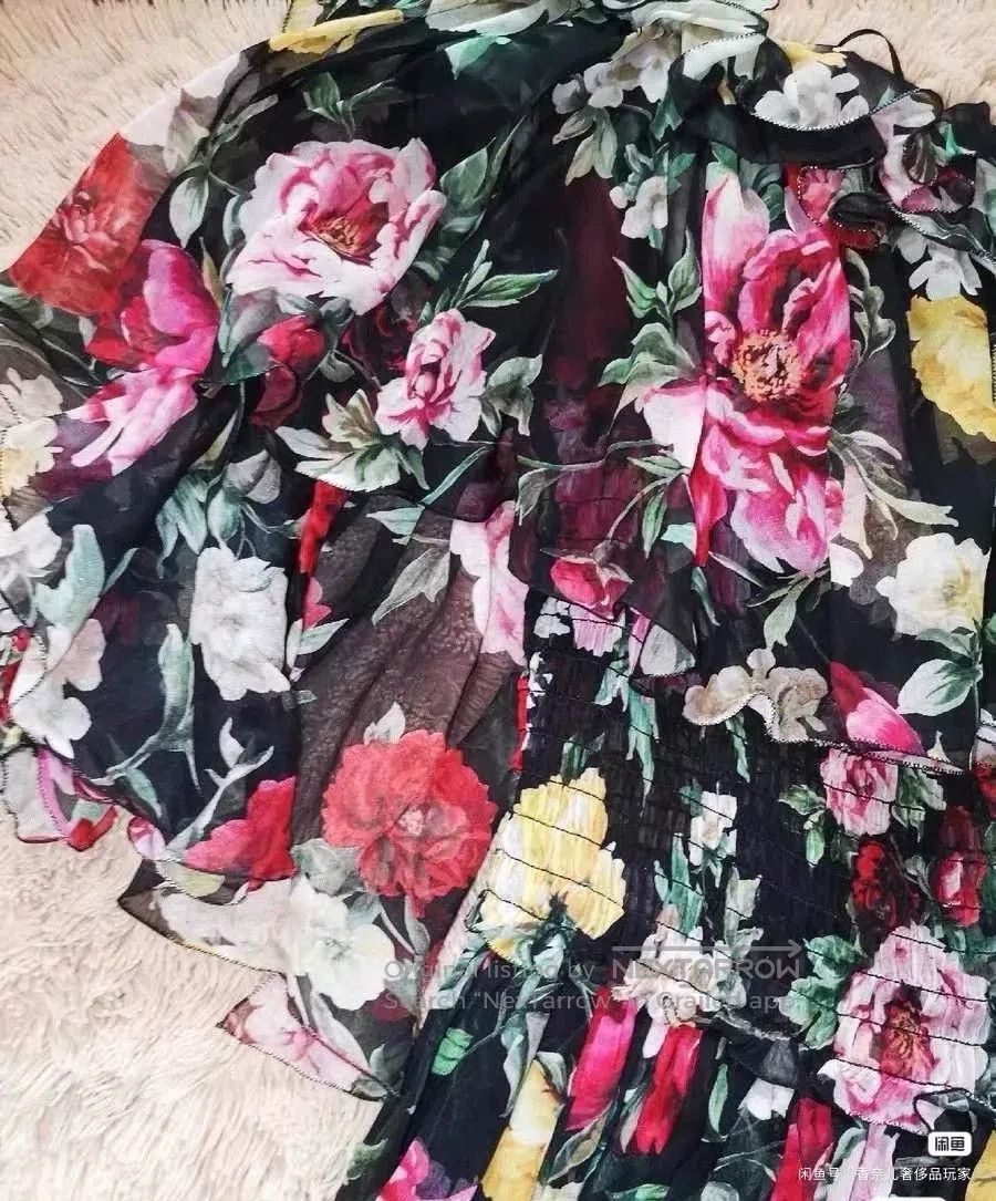 Dolce & Gabbana DG Floral Print Dress Size 38. Size S / US 4 / IT 40 - 4 Thumbnail