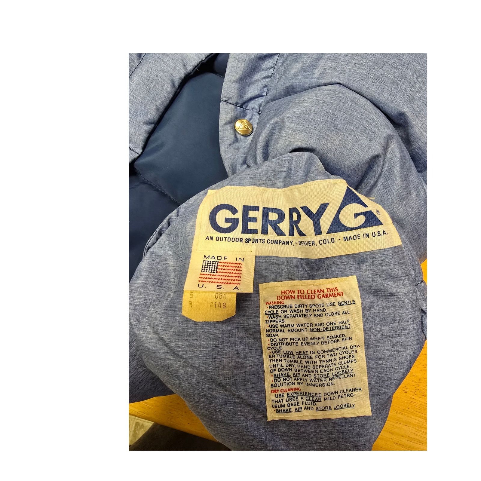 Vintage Vintage Gerry Puffer Vest Button Blue Ski Skiing VTG 80s L Size US L / EU 52-54 / 3 - 5 Thumbnail