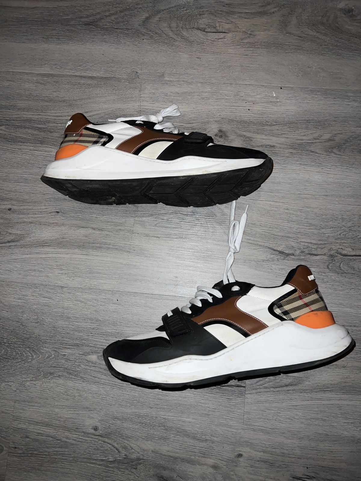 image of Burberry Ramsey Beige Check Black Suede Logo Strap Sneakers Us 14 in White, Men's