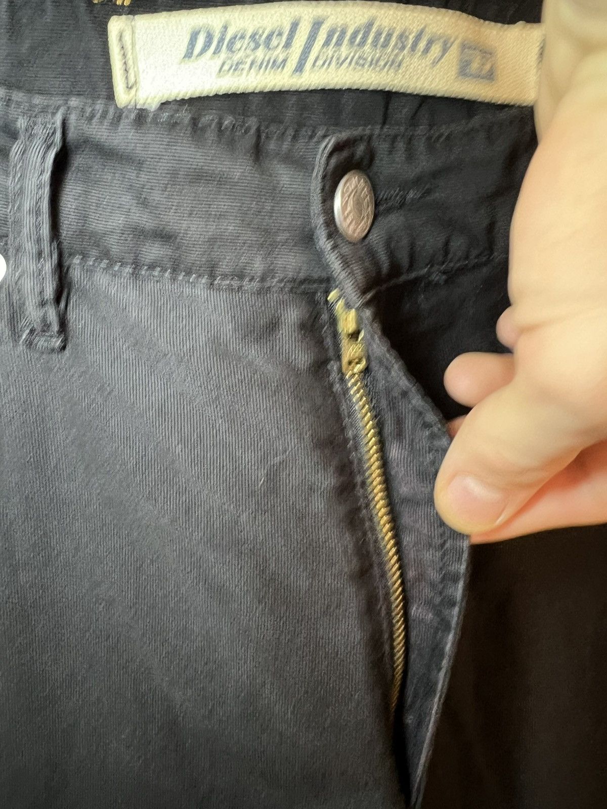 Diesel Vintage Diesel made in Italy micro corduroy straight pants Size US 31 - 6 Thumbnail