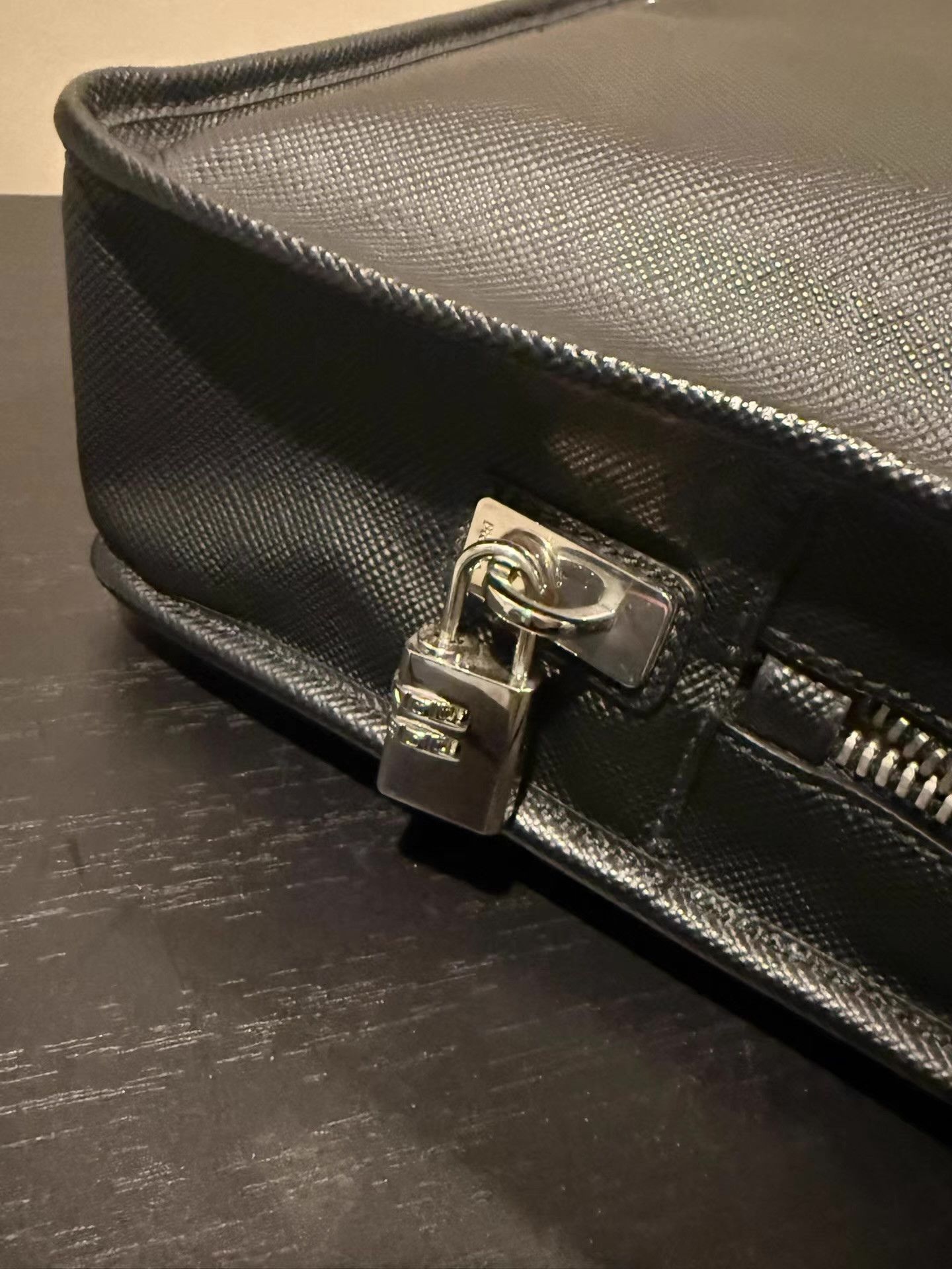 Prada Prada black saffiano leather briefcasetop handle style Ｑ20 Size 38 - 8 Thumbnail