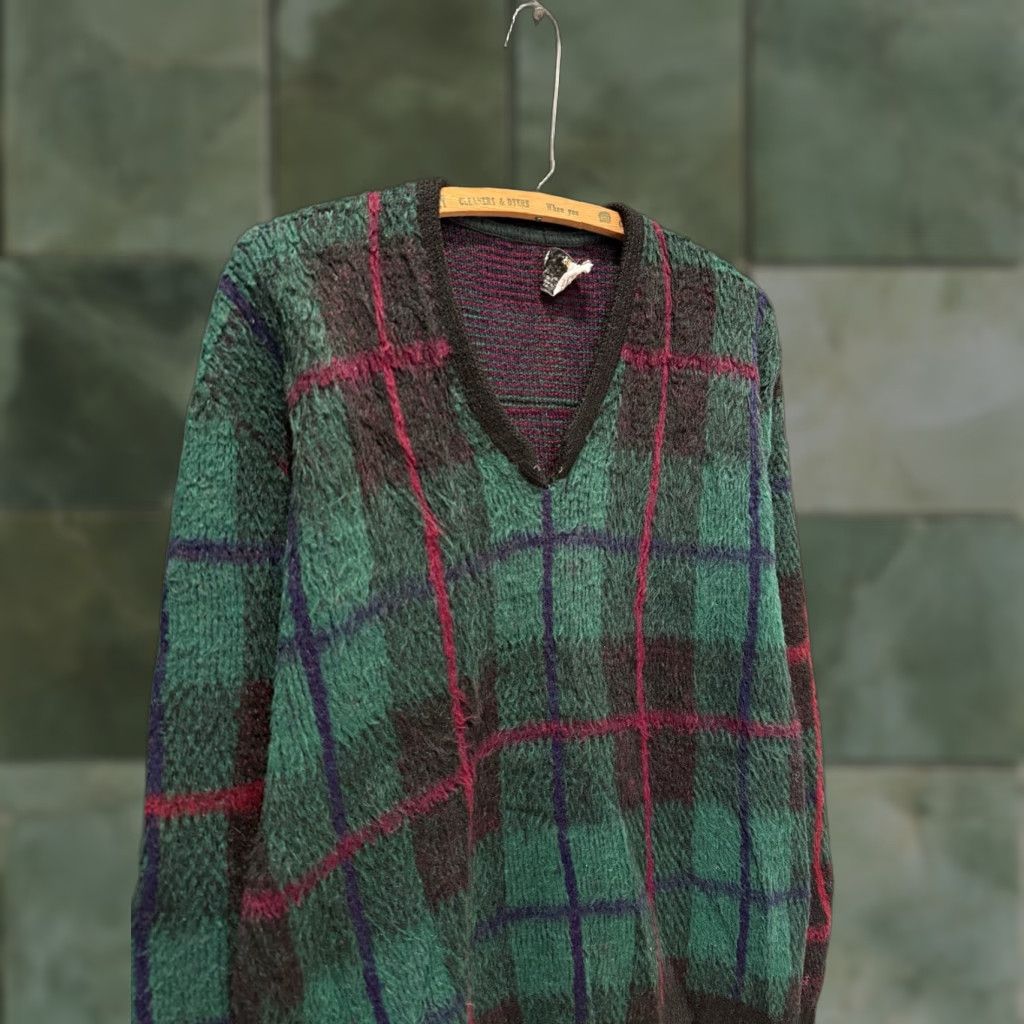 Vintage VINTAGE Campus Mohair Plaid Sweater N Neck Mens L USA Made Size US L / EU 52-54 / 3 - 1 Thumbnail