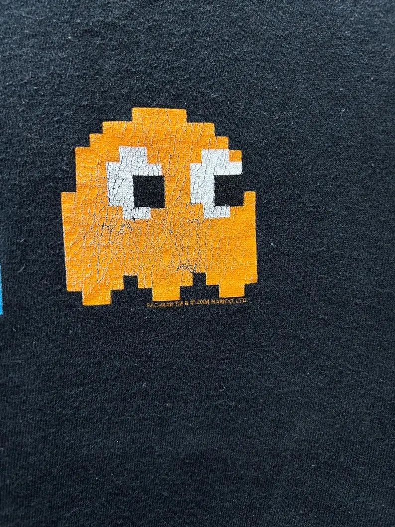 Vintage Vintage 2004 Pac Man tshirt size XL Size US XL / EU 56 / 4 - 4 Thumbnail
