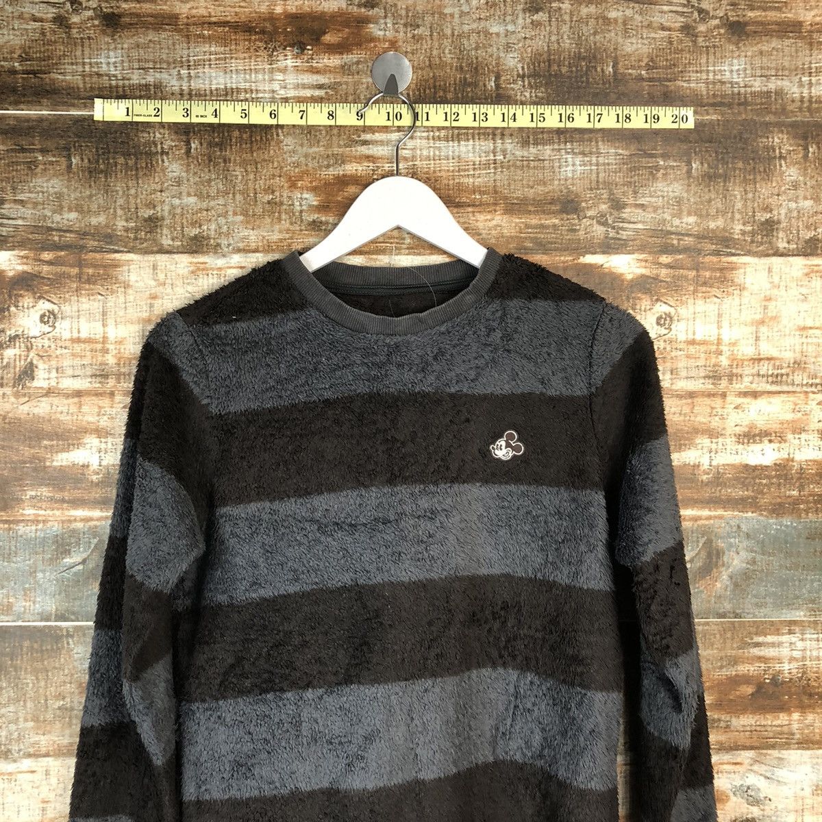 Mickey Mouse × Uniqlo Uniqlo Stripe Grey fleece Sweatshirt #A1618 Size US XS / EU 42 / 0 - 2 Thumbnail