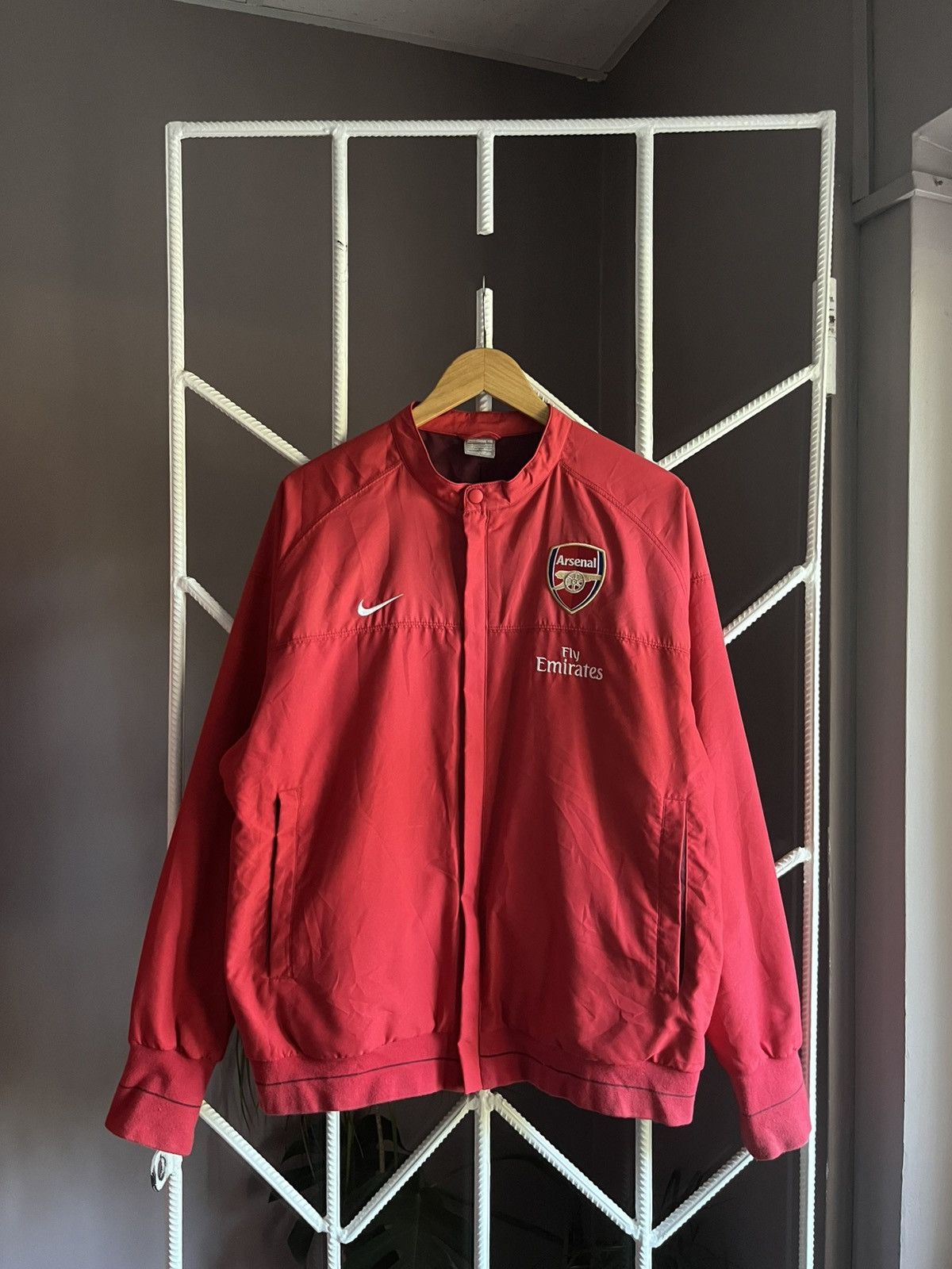 Nike × Vintage Vintage Nike Arsenal 2000s Nylon Jacket Size US L / EU 52-54 / 3 - 1 Thumbnail