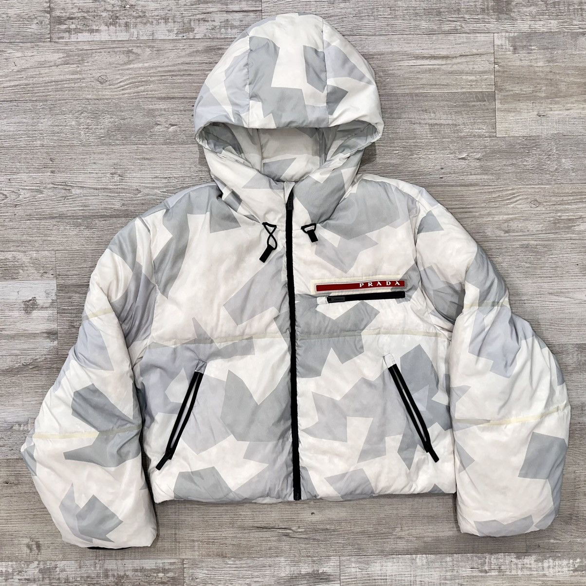 Prada UNISEX PRADA CROPPED WHITE CAMO PUFFER JACKET SIZE L Size US L / EU 52-54 / 3 - 1 Thumbnail