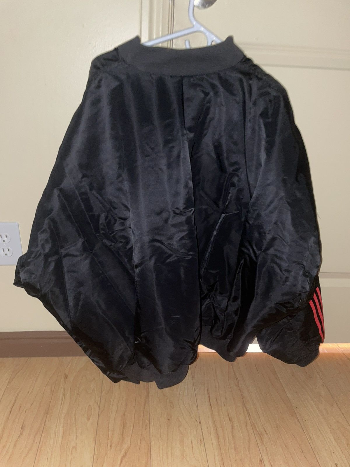 Adidas × Willy Chavarria Adidas x Willy Chavarria Men's Satin Twill Bomber Jacket Size US L / EU 52-54 / 3 - 14 Thumbnail