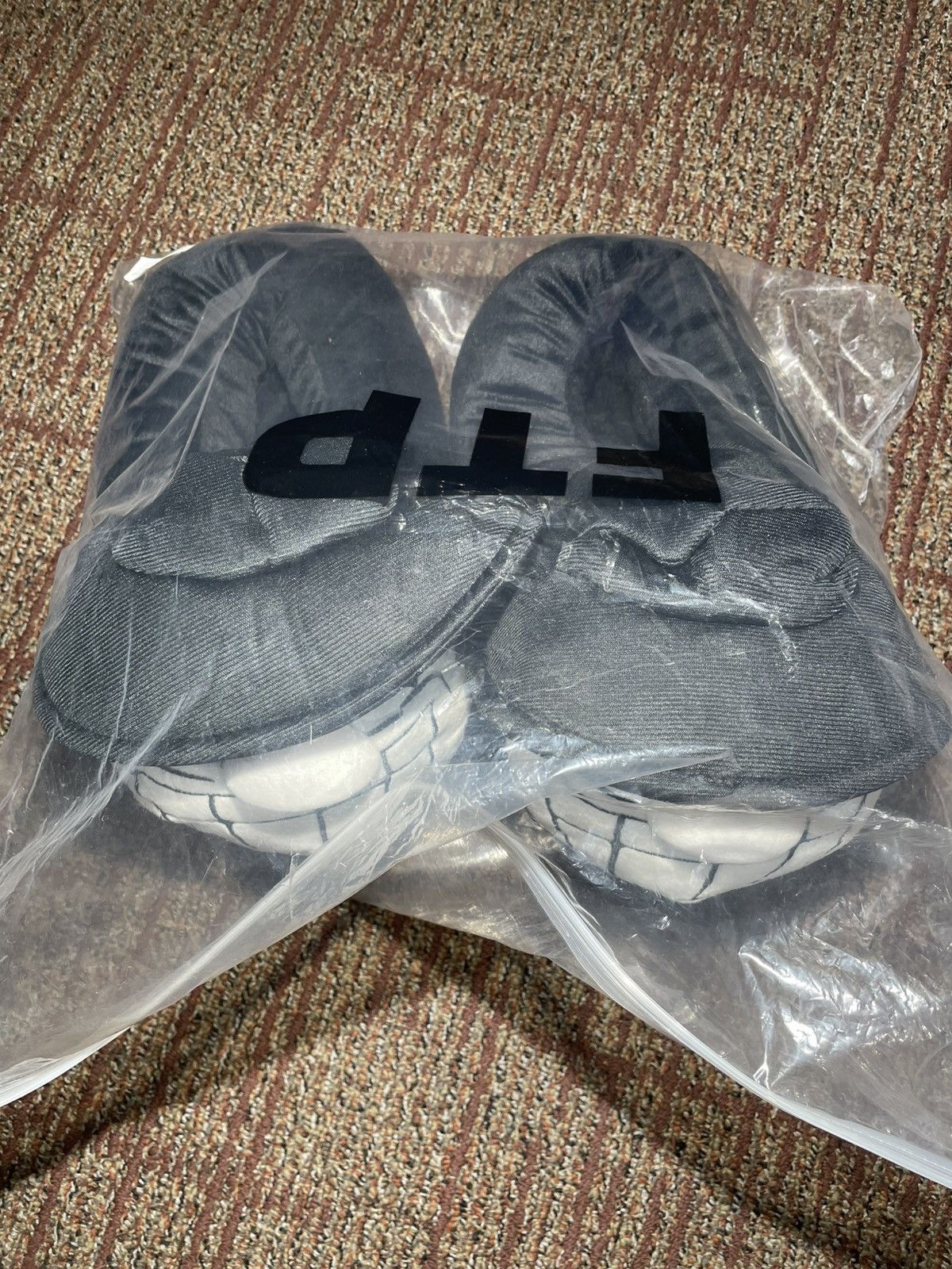 Fuck The Population FTP Boris Slippers Size US 10 / EU 43 - 3 Thumbnail