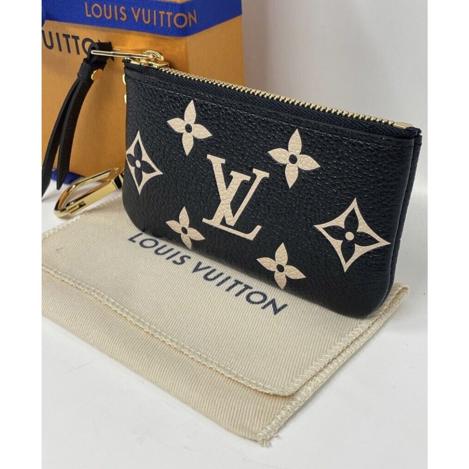 Louis Vuitton Louis Vuitton Cles Key Pouch BiColor Empreinte Leather Size ONE SIZE - 5 Thumbnail