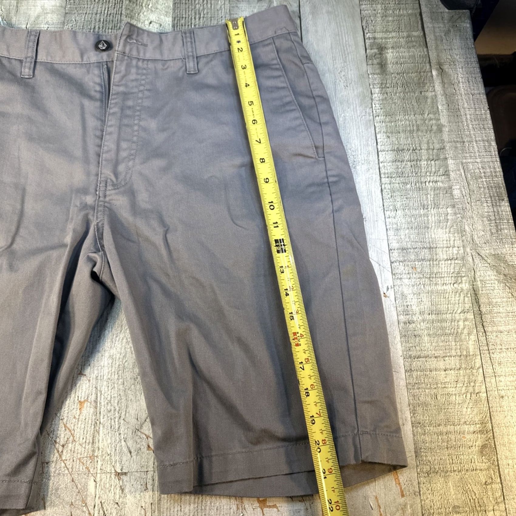 Volcom Volcom Shorts Mens Size 31 Gray Chino Flat Front Casual Slash Pocket Inseam 10in Summer Spring Mens Size US 31 - 2 Thumbnail