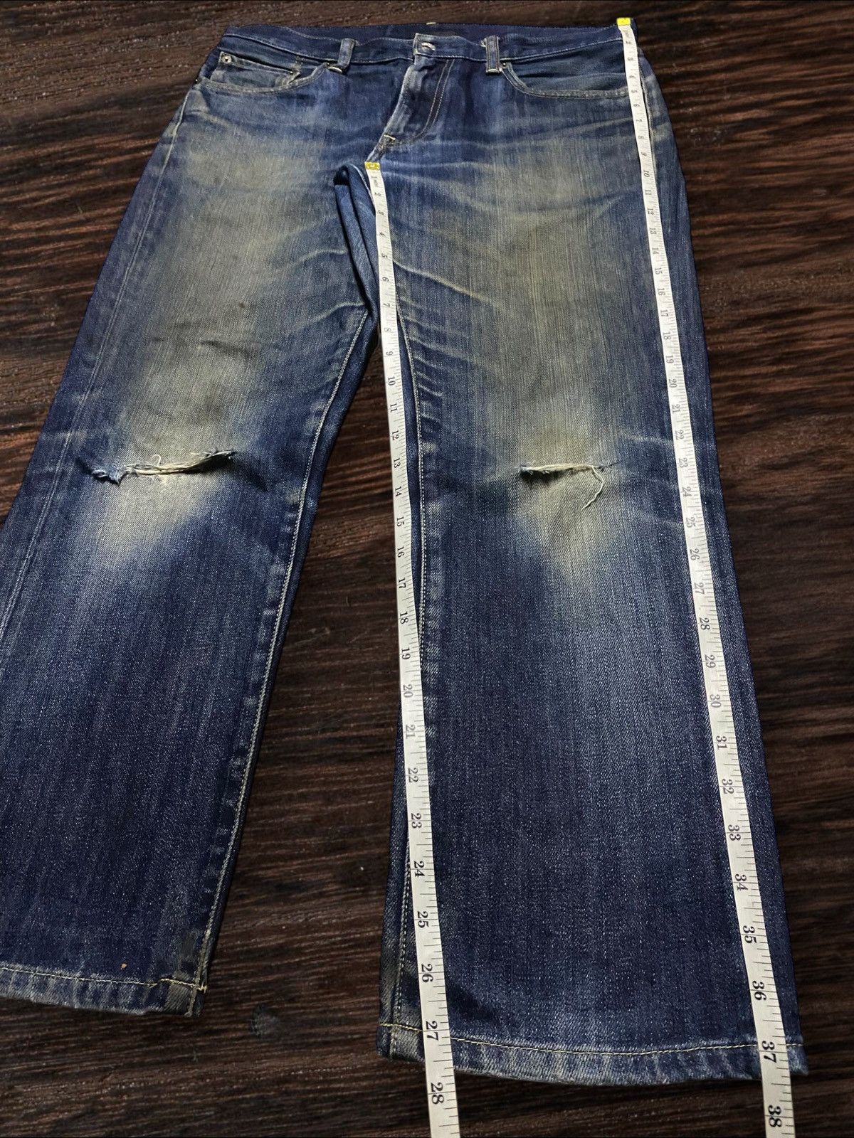 Japanese Brand Vintage Japanese Brand Uniqlo Mud Wash Distressed Loose Jean Size US 34 / EU 50 - 14 Thumbnail