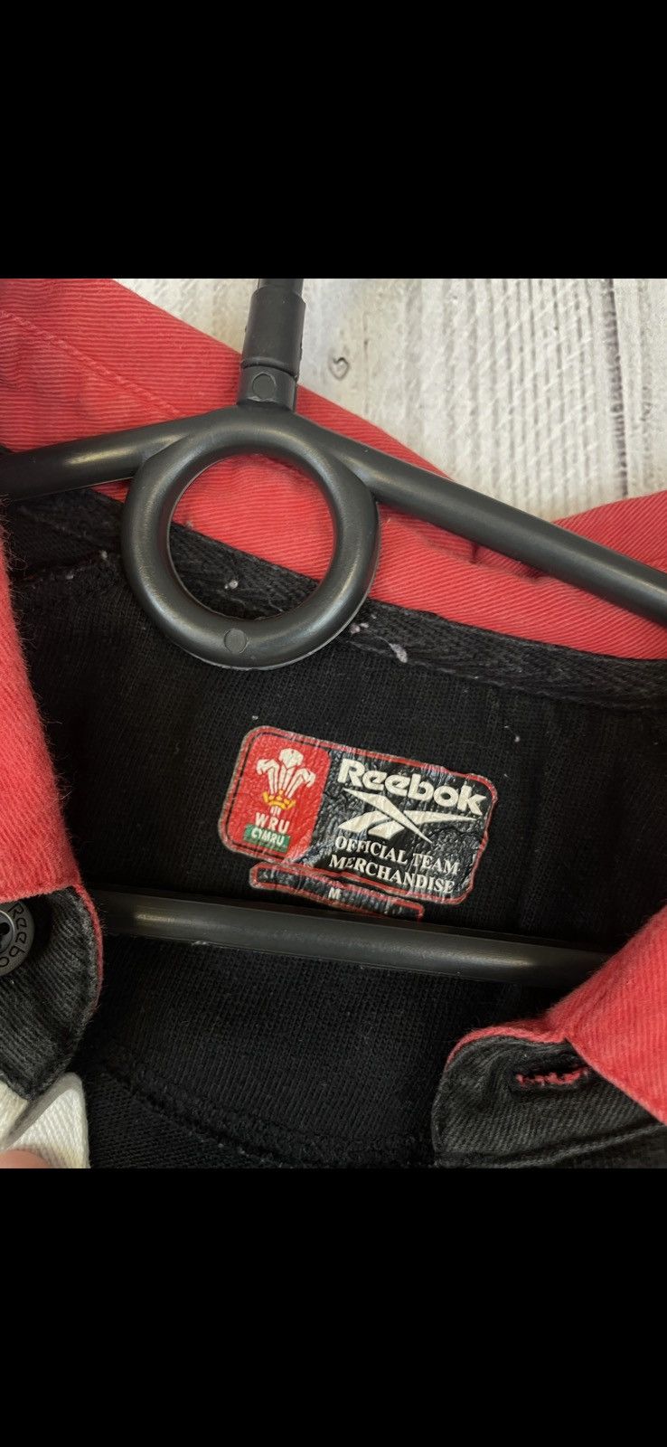 Reebok Vintage reebok Wales rugby jersey size M black logo Size US M / EU 48-50 / 2 - 3 Thumbnail