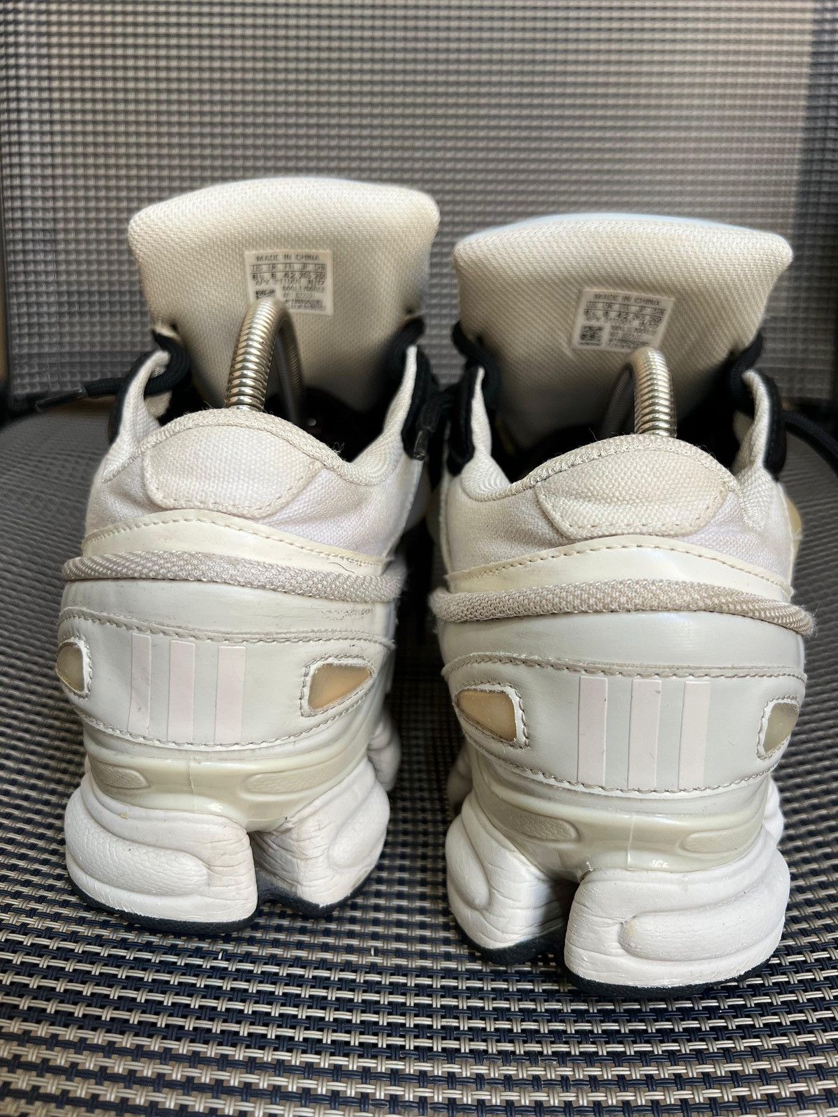 Adidas × Raf Simons Adidas x Raf Simons Ozweego Size US 8.5 / EU 41-42 - 4 Thumbnail