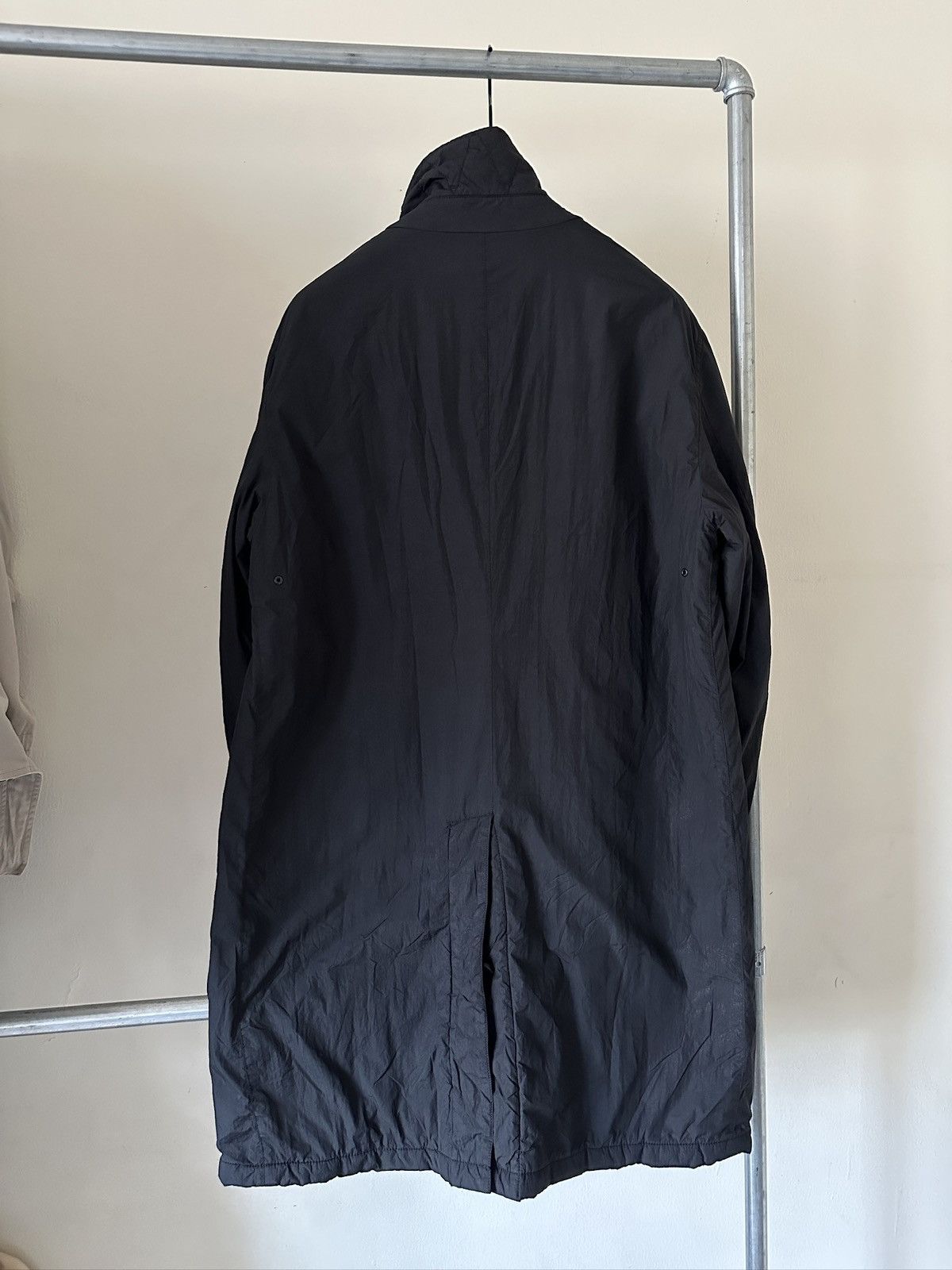 Armani Collezioni 2000s Armani Collezioni Water Repellent Nylon Long Jacket Size US L / EU 52-54 / 3 - 9 Thumbnail