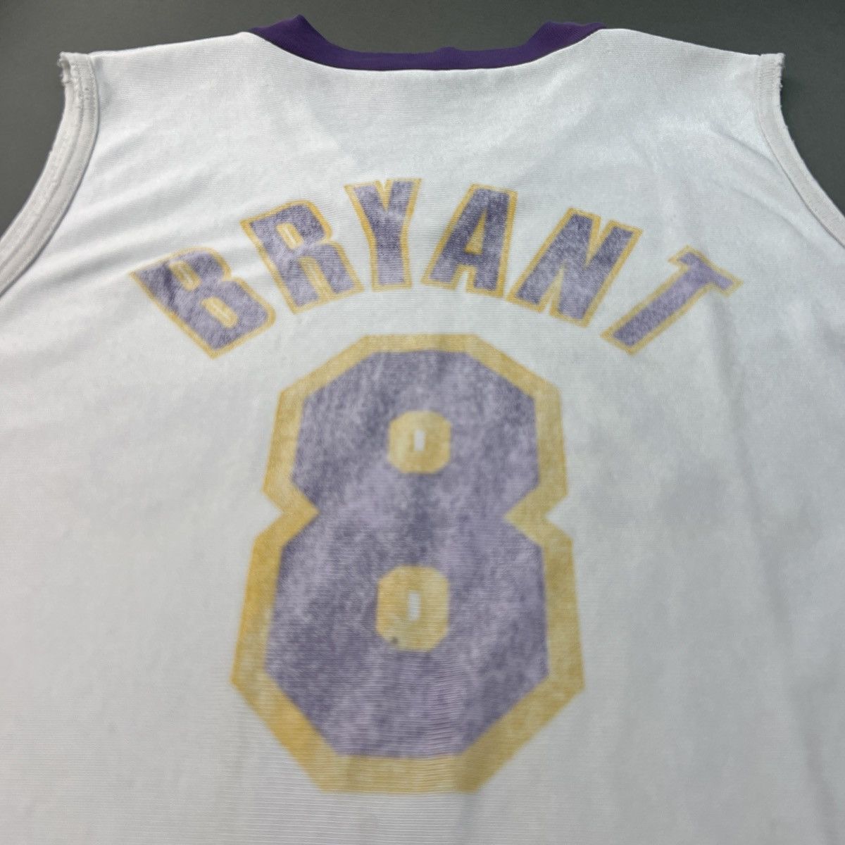 NBA 1990s Vintage Kobe Bryant Lakers Number 8 Jersey Size US M / EU 48-50 / 2 - 5 Thumbnail